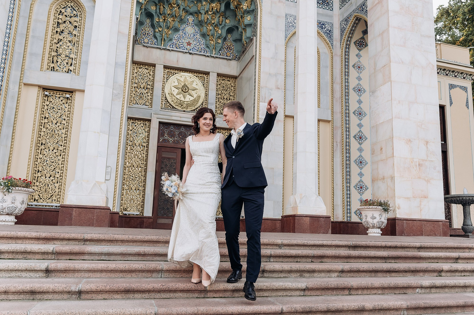 Денис и Екатерина ВДНХ. Свадебный фотограф в Дубне Алексей Фонарёв