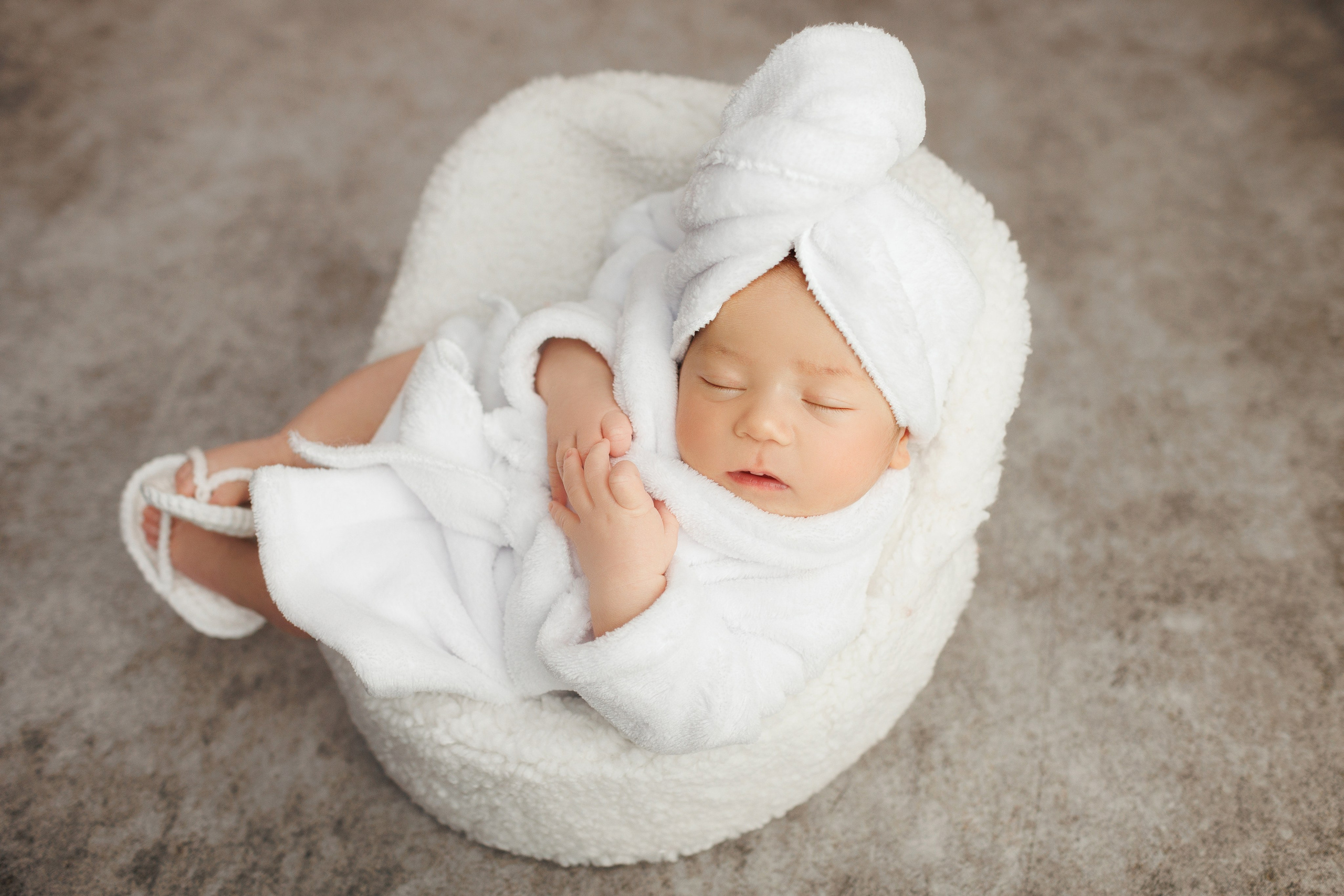 Фотосессия новорождённых. Фотограф Беременности и Новорождённых в Кемерово