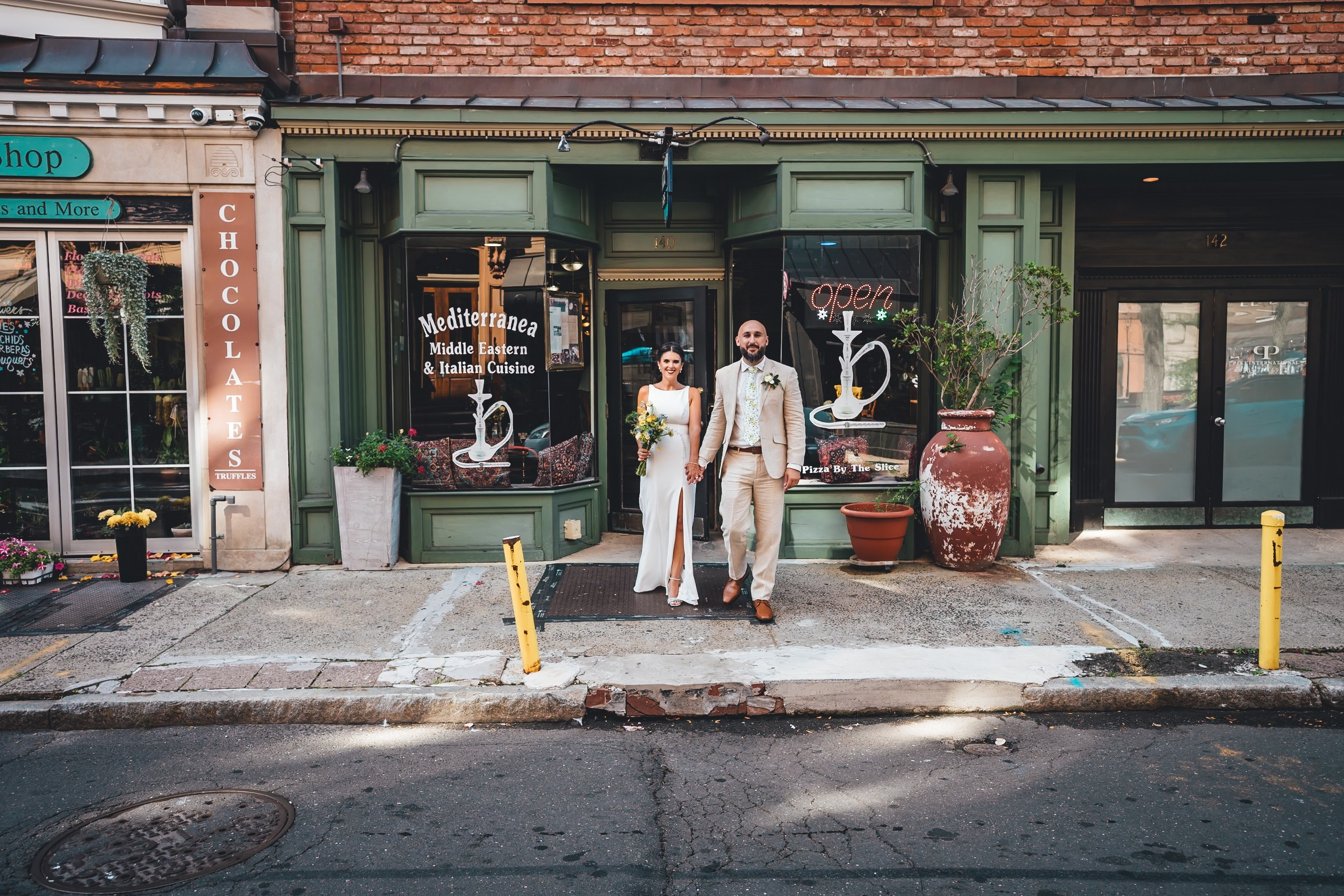 … Big day in a city. Golden Moments Editing — We do Wedding’s Retouch and Video Editing