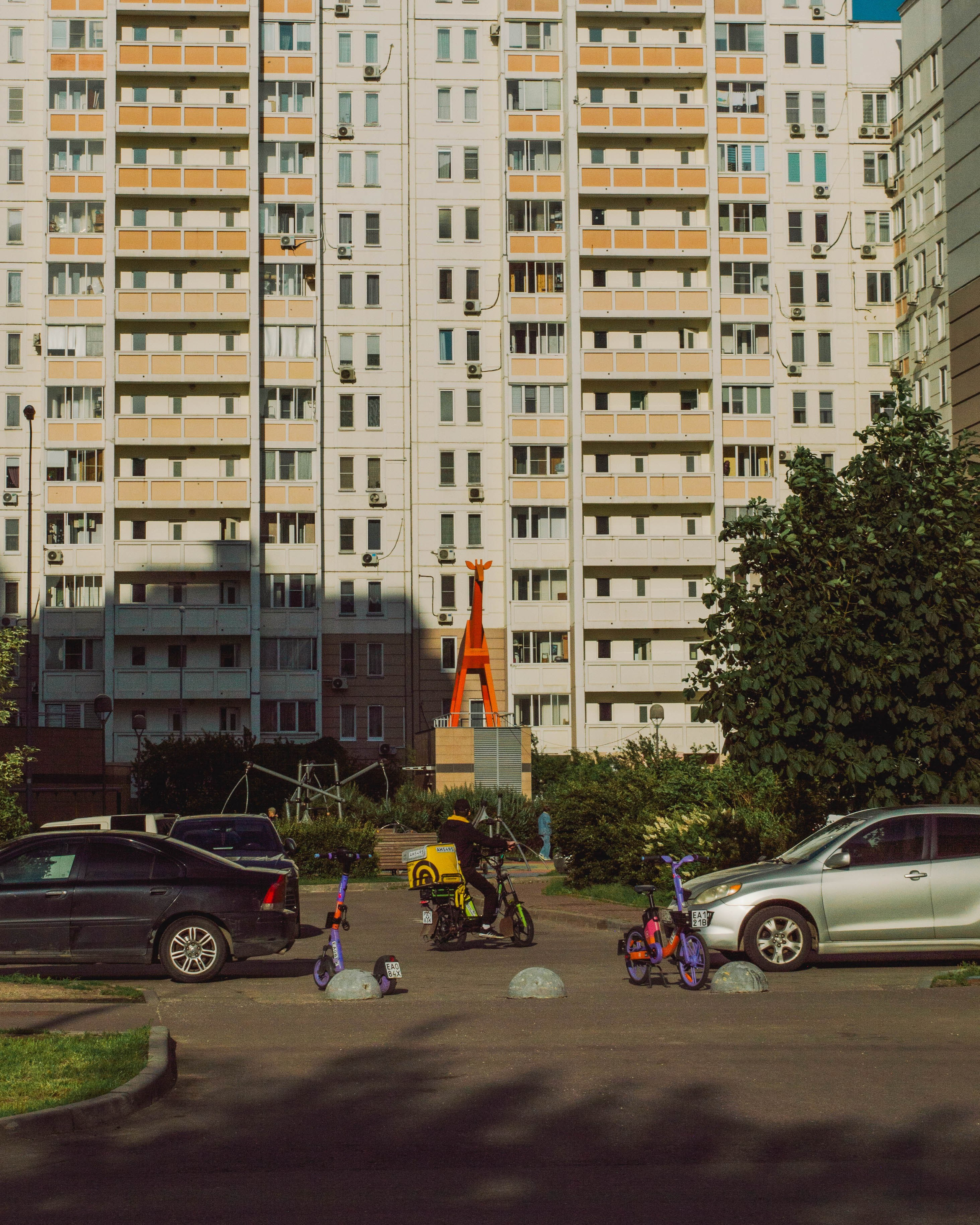 Многослойность городского пространства. Фотограф Анастасия Лощакова в Москве