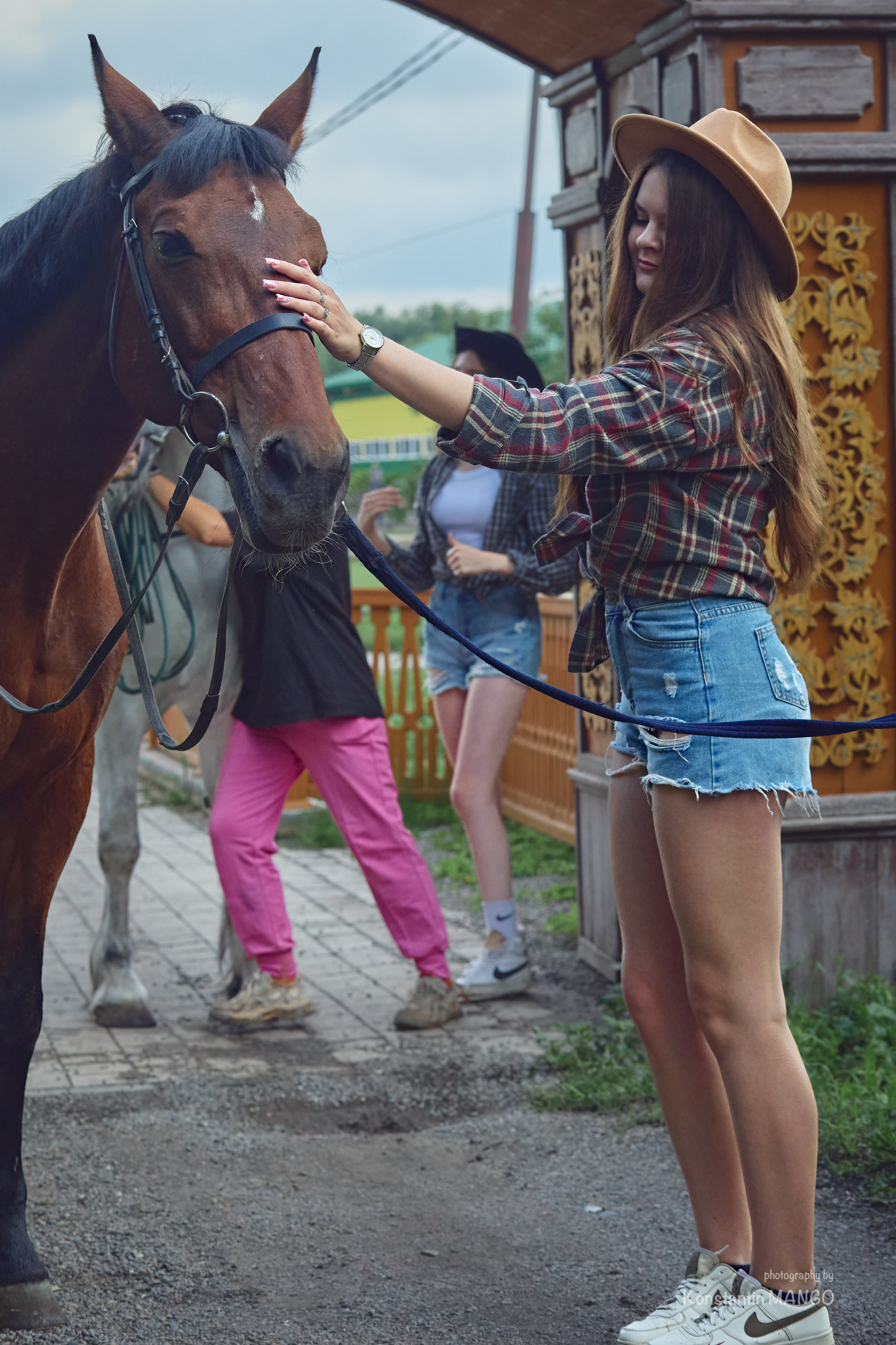 Фотопрогулка для Виктории и Полины на лошадях. Фотограф в Рязани. Свадьба, семейное фото, портрет. Константин Манго