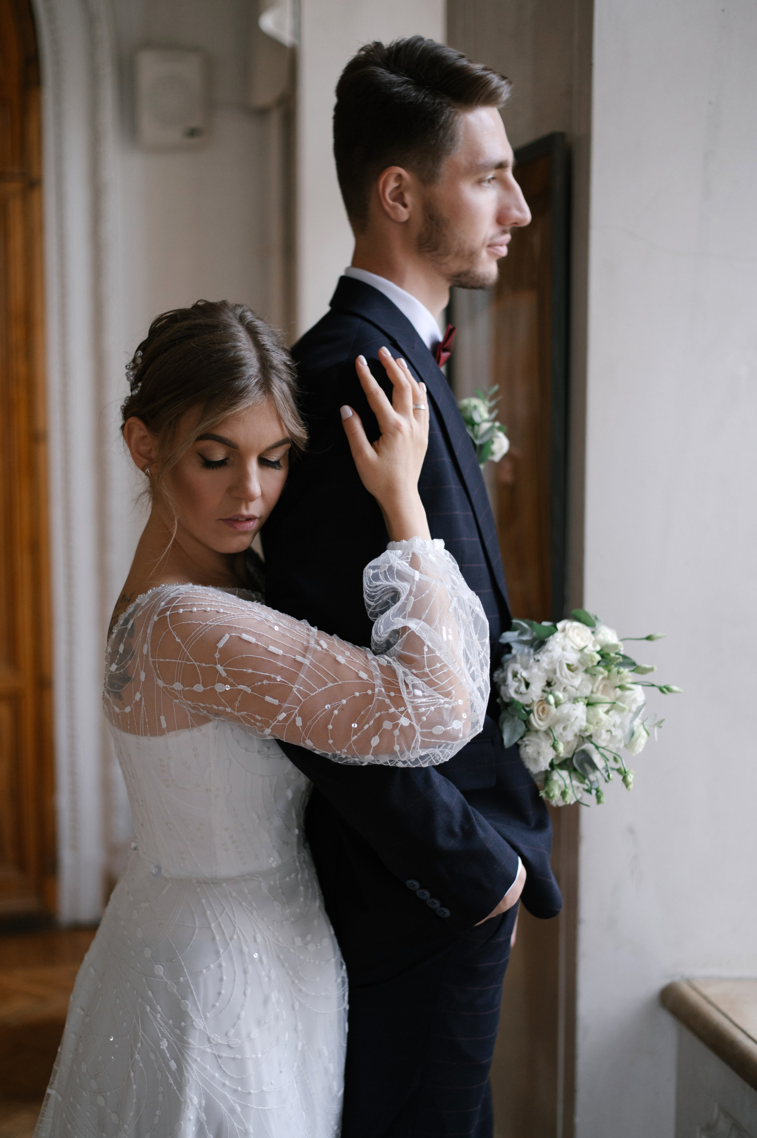 Свадебная фотосессия в Читальне имени Пушкина и камерный банкет в ресторане «Гусятникоff». Семейный и свадебный фотограф в Москве Татьяна Николаева