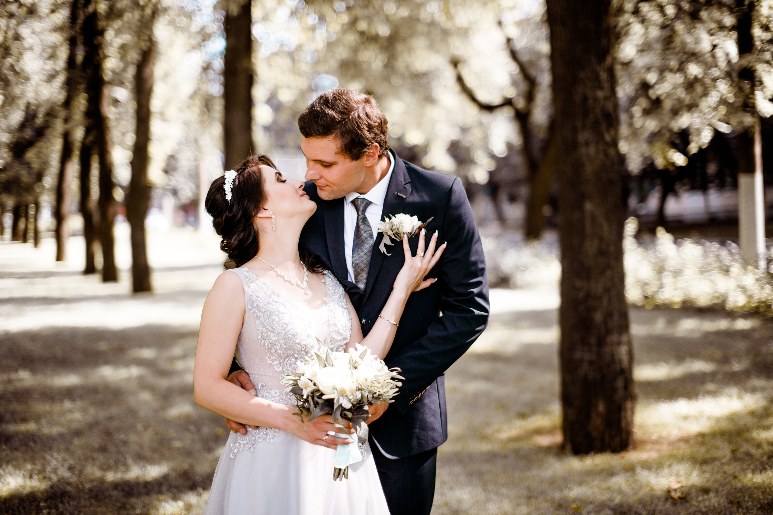 Свадебная фотосессия на улицах Нижнего Новгорода. Фотограф на крещение и венчание в Нижнем Новгороде.Свадебный Фотограф