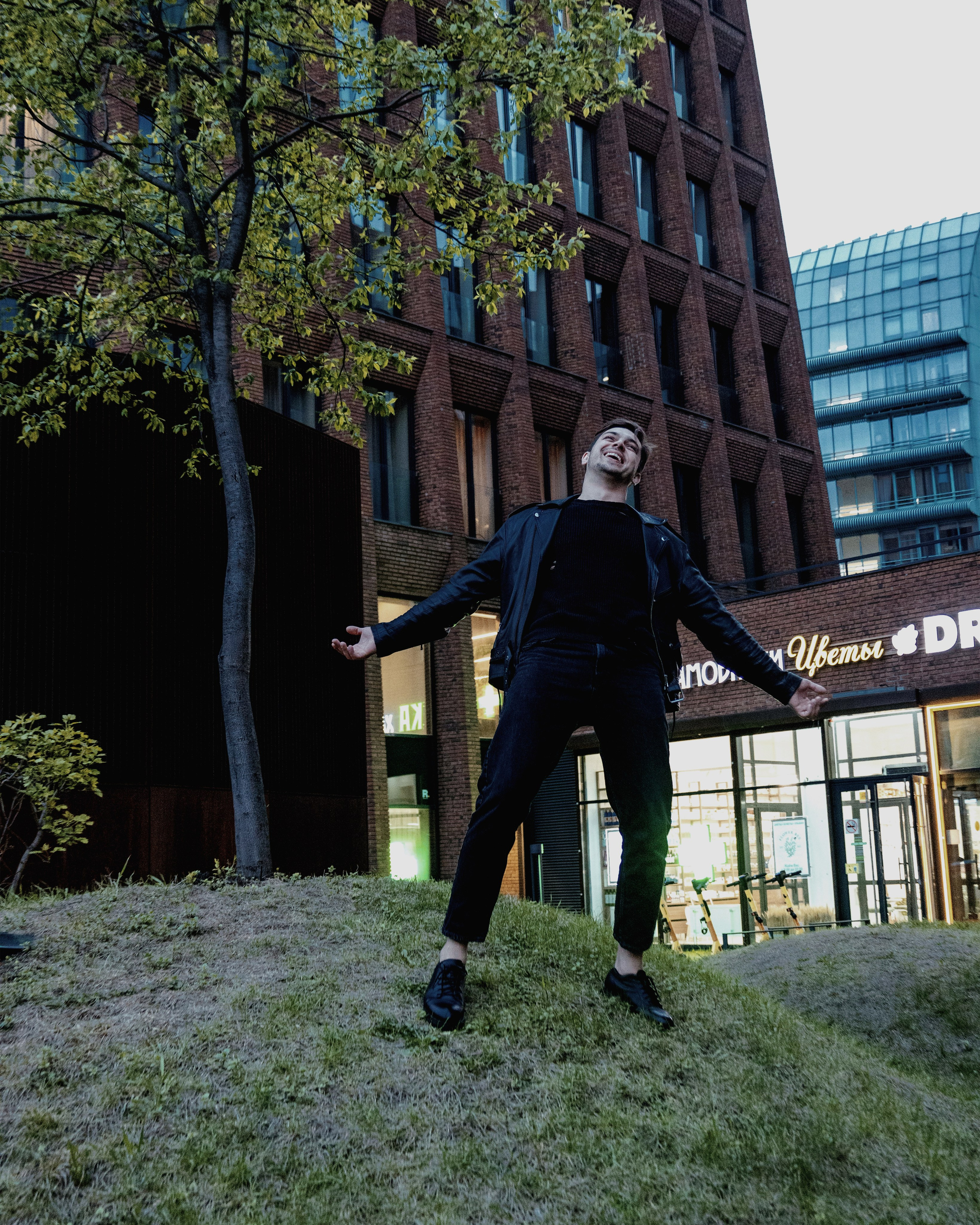 Иван — Весь мир идет на меня войной. Индивидуальный фотограф в Москве