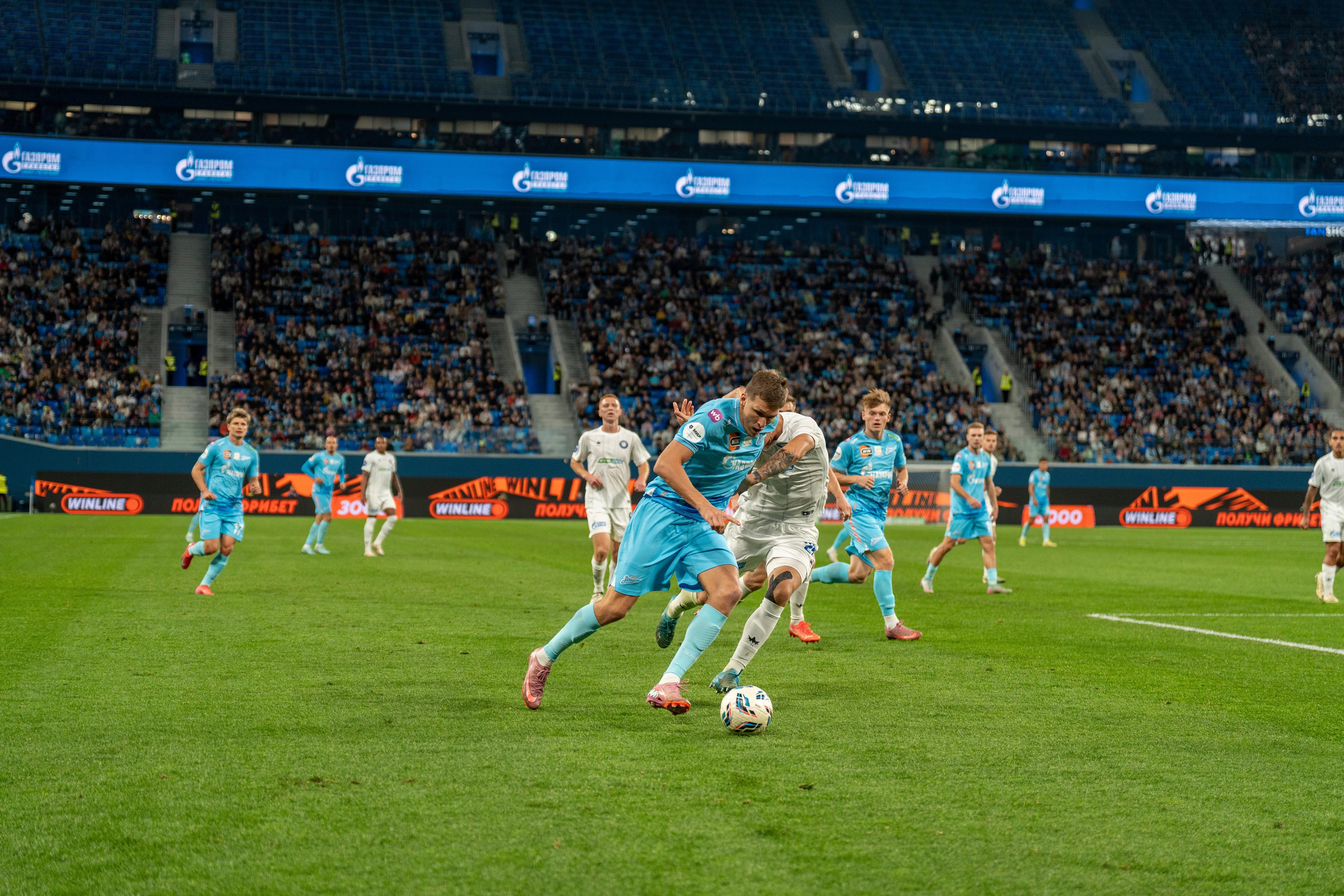Матч Зенит Оренбург на Газпром Арене от спортивного фотографа СПб