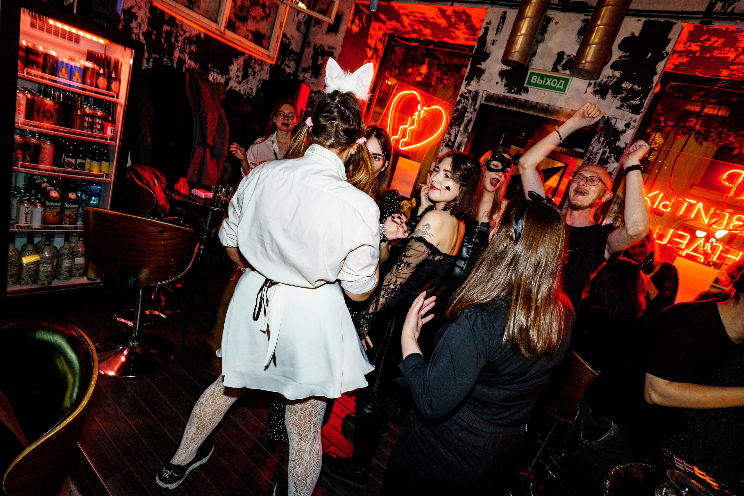 Halloween party. Бар разбитых сердец. Концертный и репортажный фотограф в Санкт-Петербурге Слава Пахомов