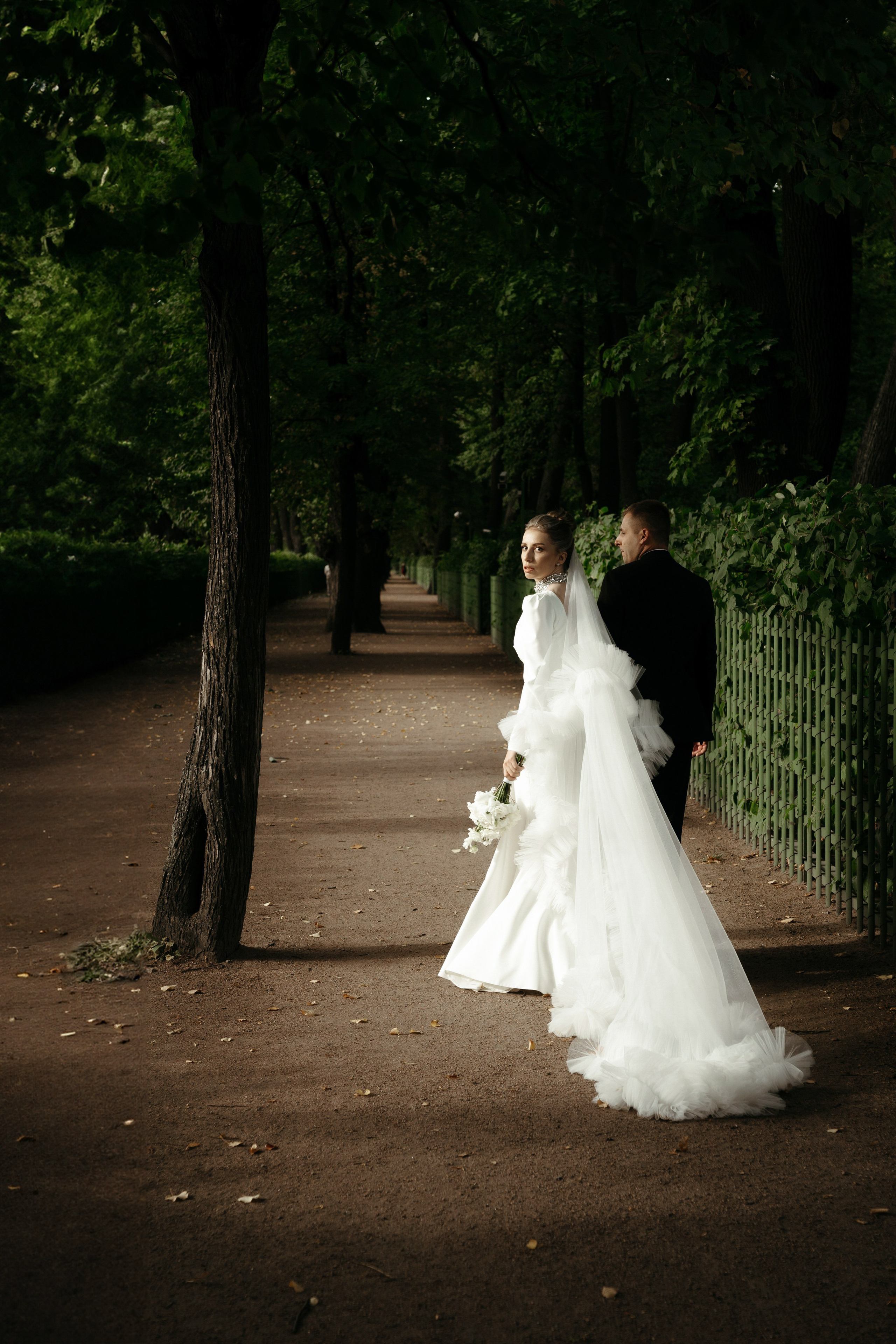 Однажды в летнем саду. Свадебный фотограф в Петербурге Таша Вайб