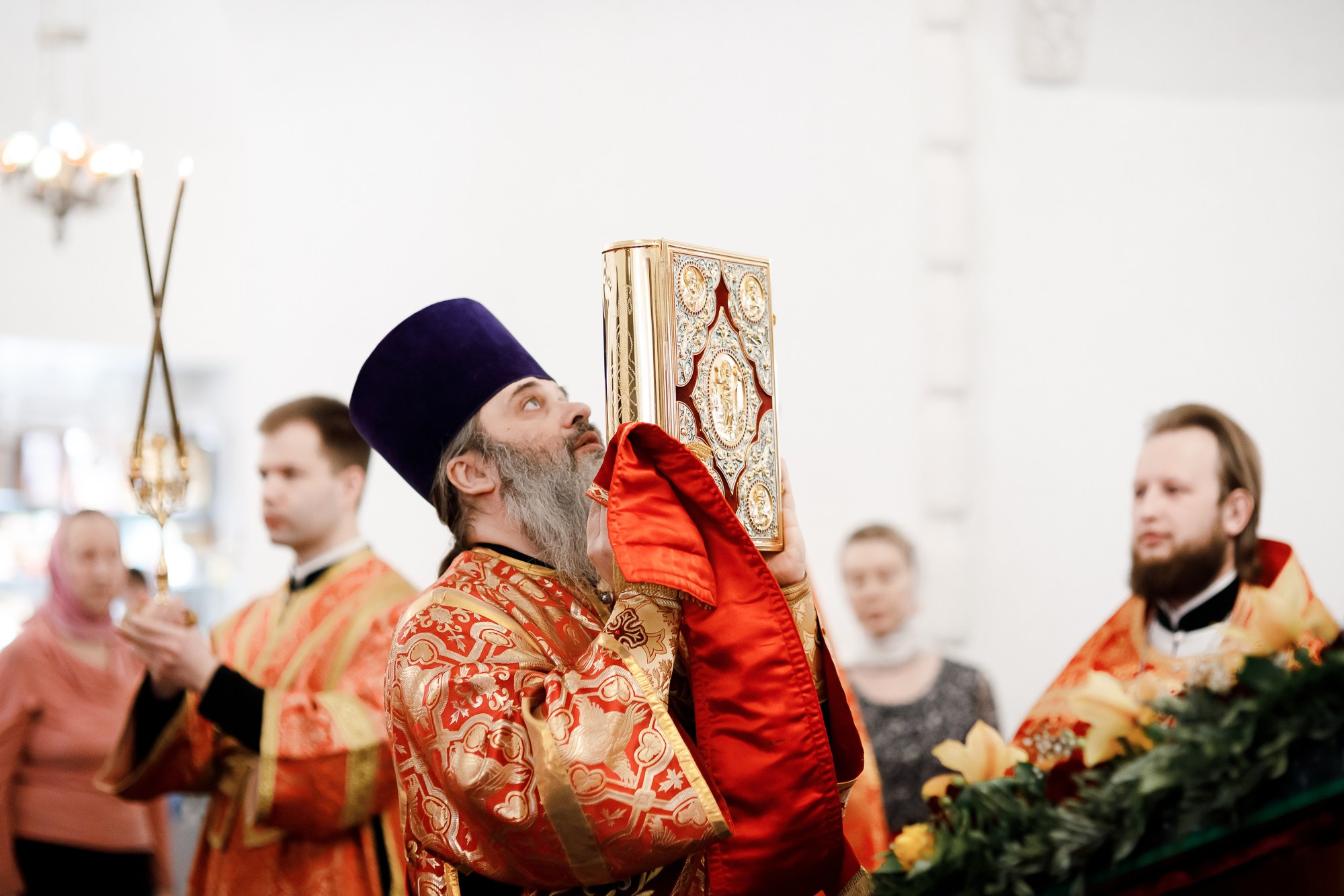 Служение митрополита Павла в среду Светлой седмицы. Храм апостола Иоанна Богослова под Вязом. Фотограф на венчание, крещение