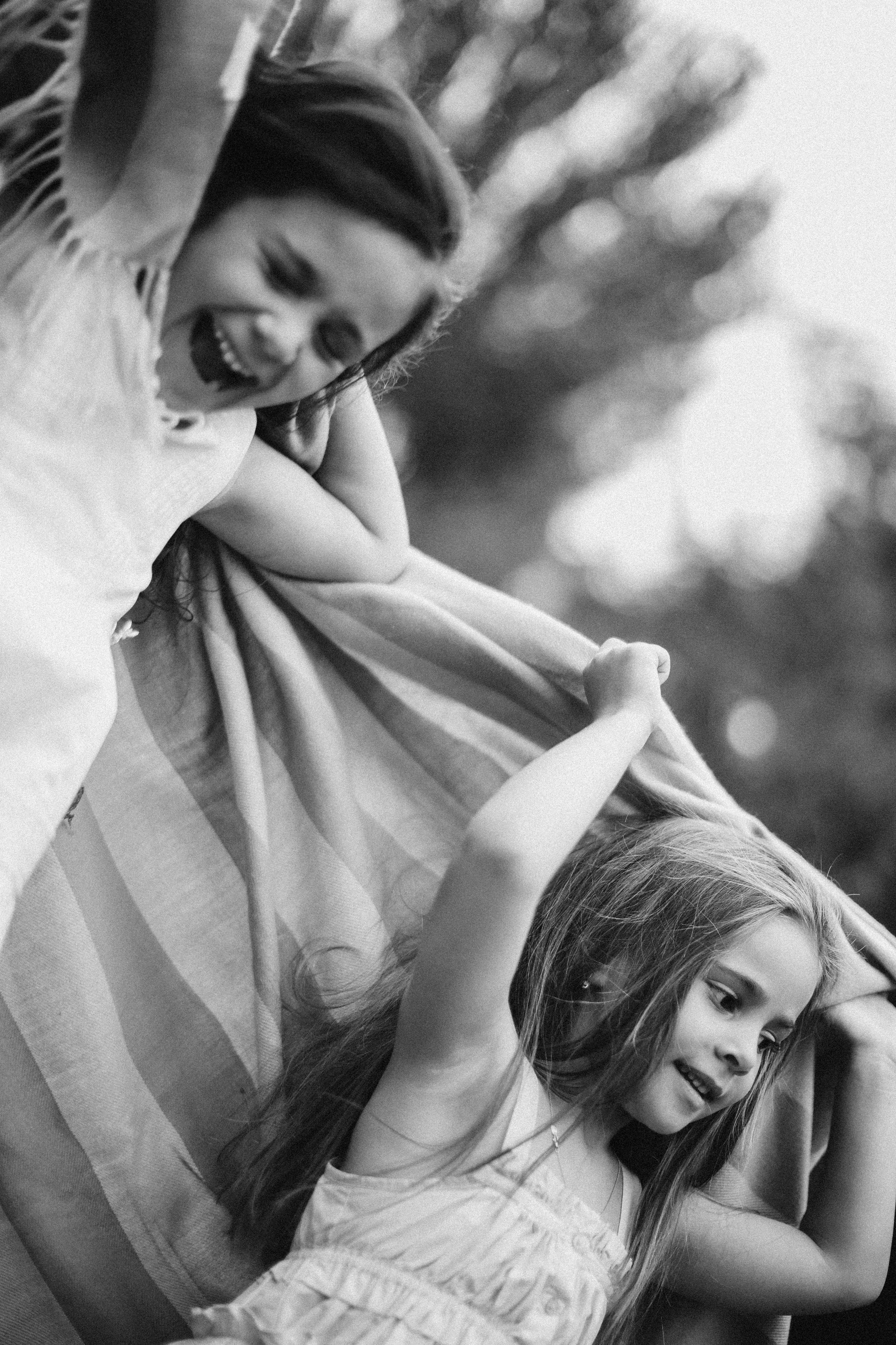 Летняя фотосессия в Ростовском парке. Аделина и Дарина. Omar Shapiev