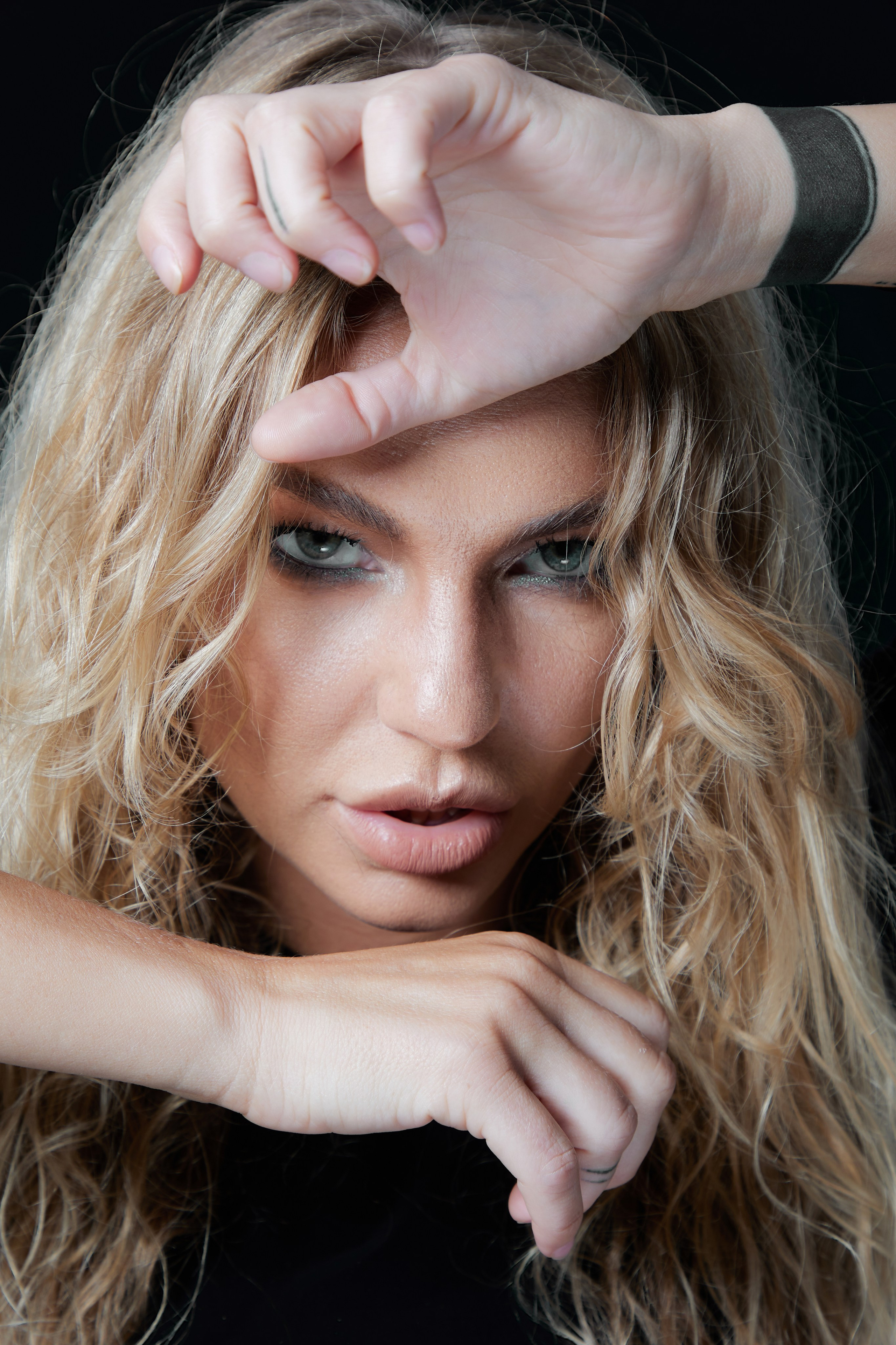 Карина и Катя. Фотограф Денис Лесковский (Тюмень)