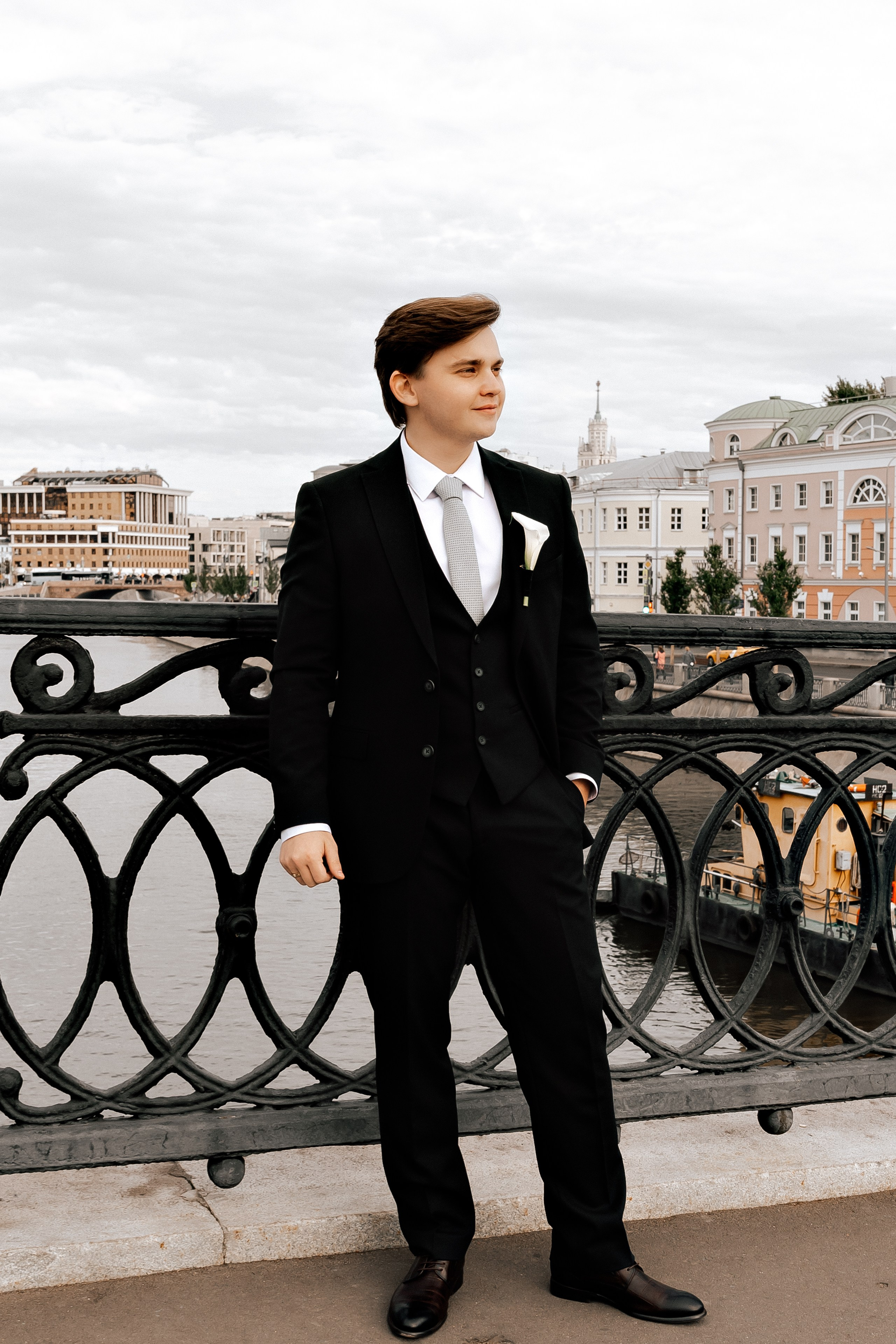 Свадьба «Парк Горького» Артём-Юлия. Свадебный/Портретный фотограф снимаю в Москве