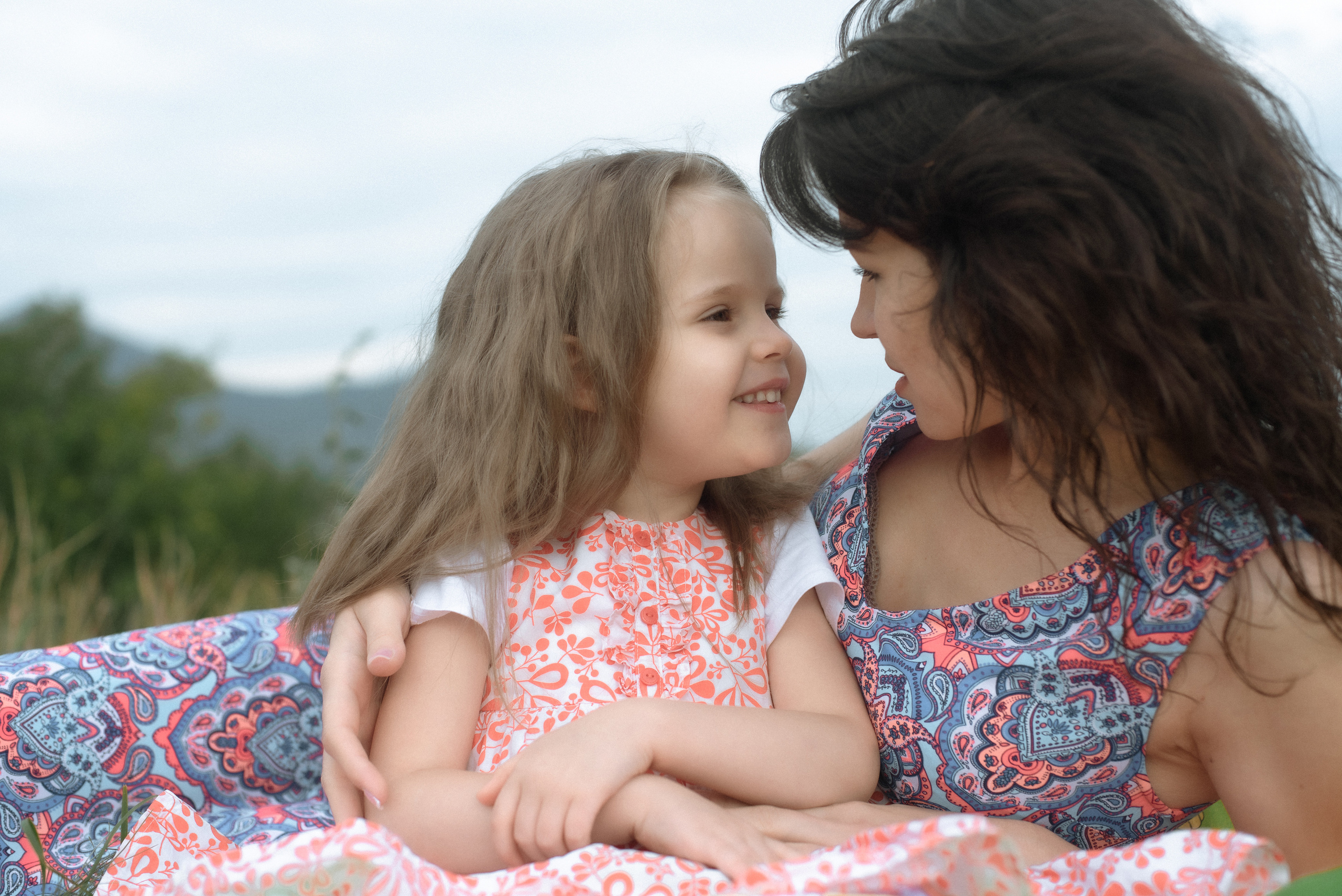 Жанна и Александра. Пикник у озера. Фотограф Виктория Чокадзе