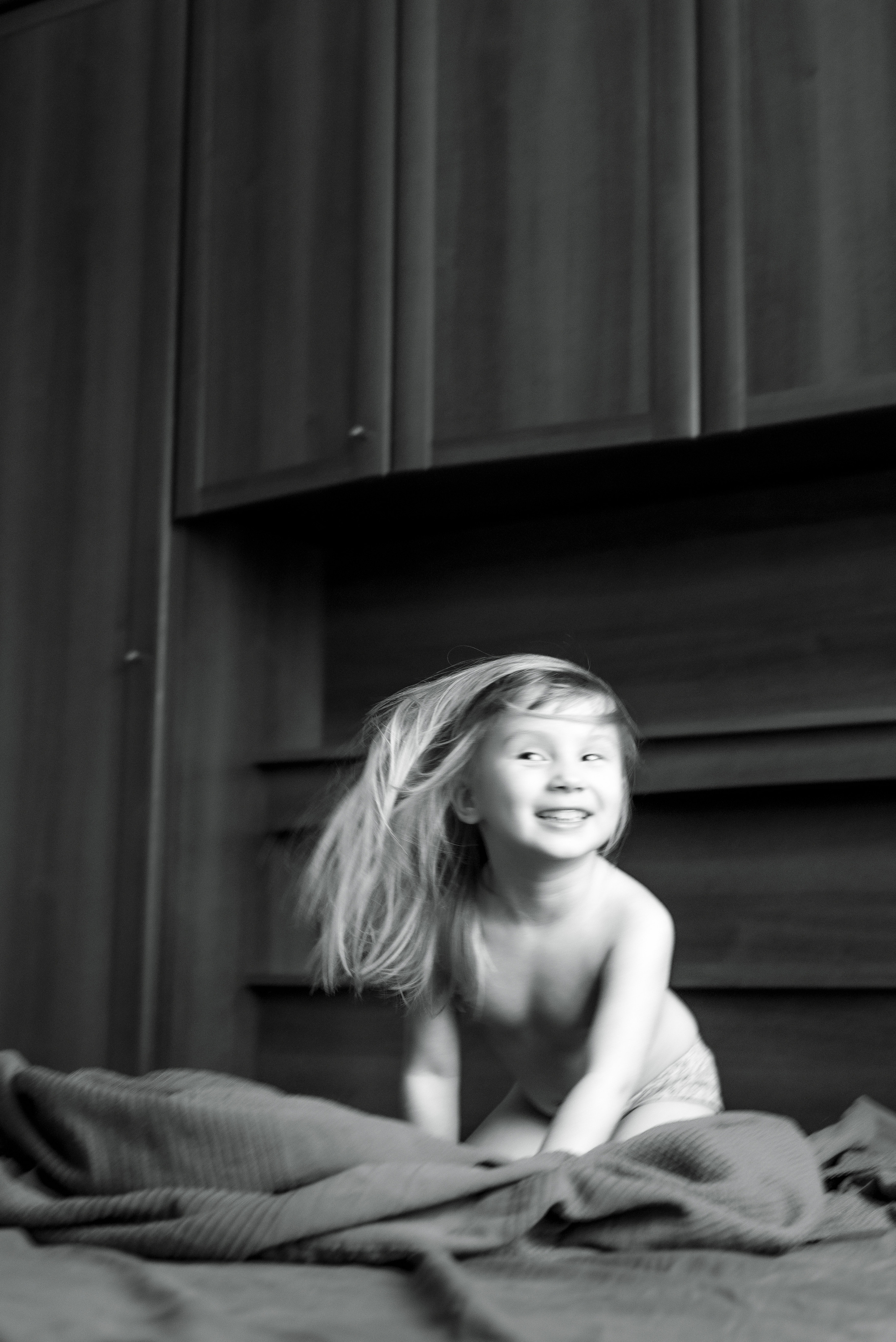 Ира, Злата и малыш, дома. Фотограф Виктория Чокадзе