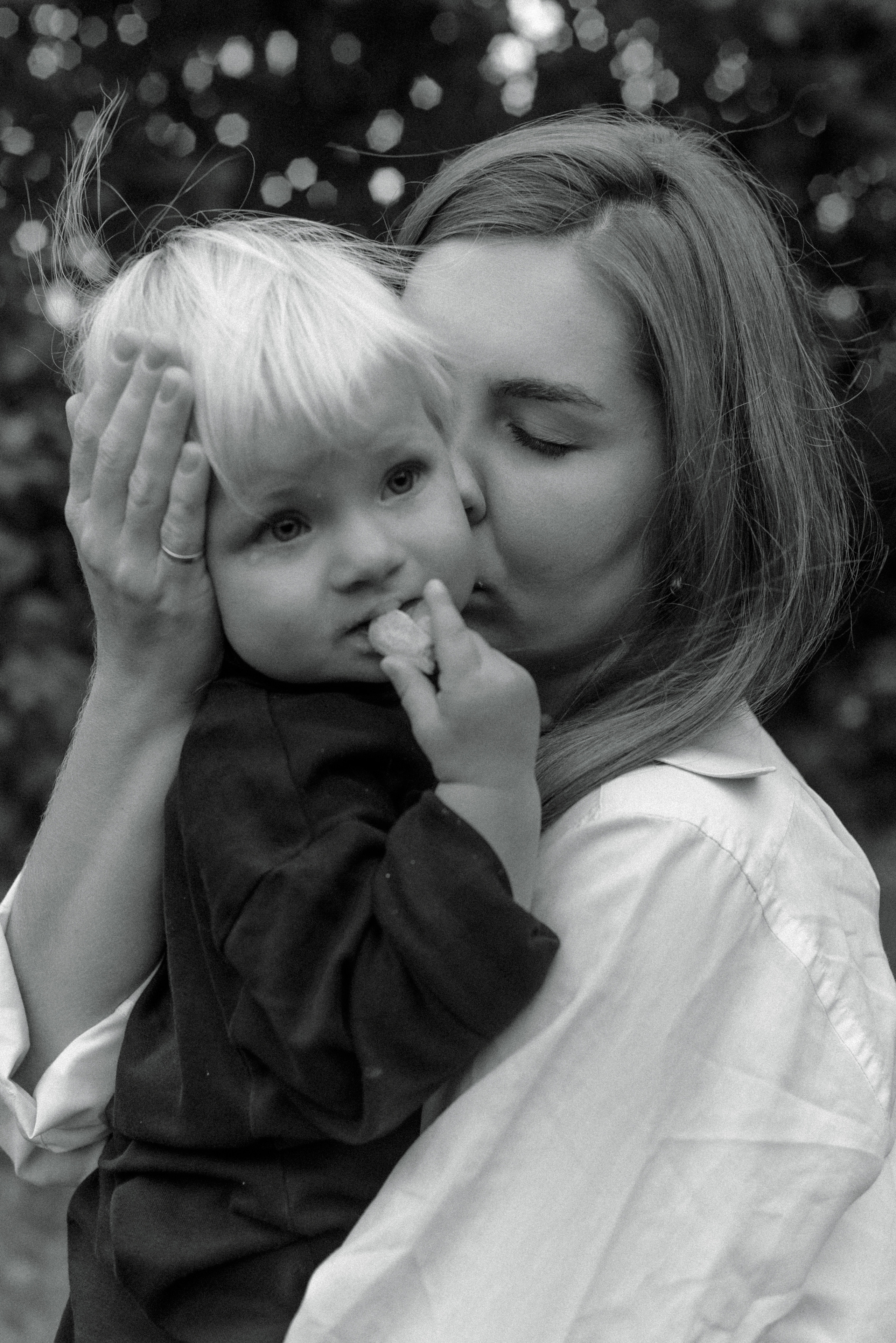 Настя, Надя, Тася. Бесценное мамино внимание. Фотограф Виктория Чокадзе