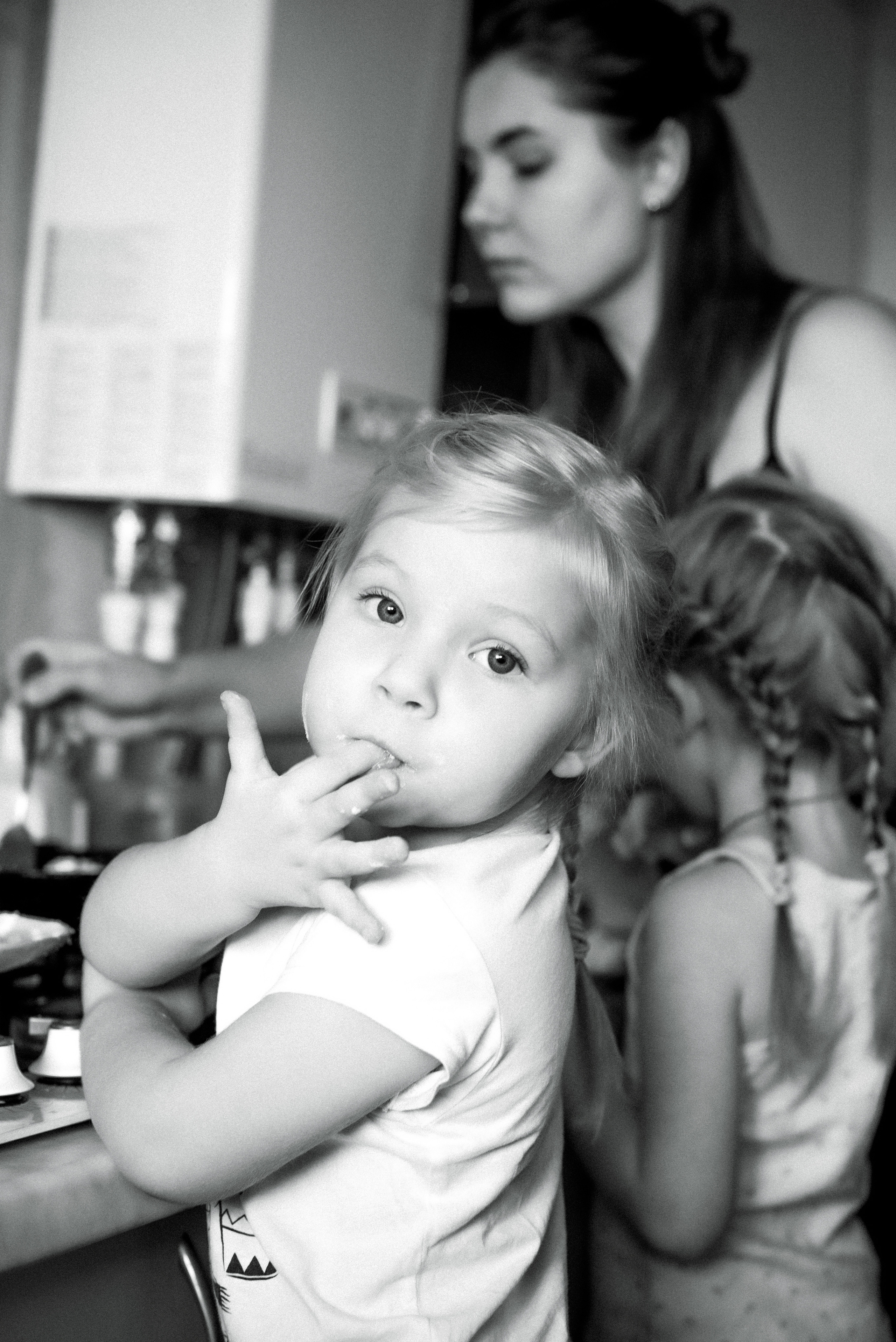 Настя, Надя, Тася. Дома весело. Фотограф Виктория Чокадзе