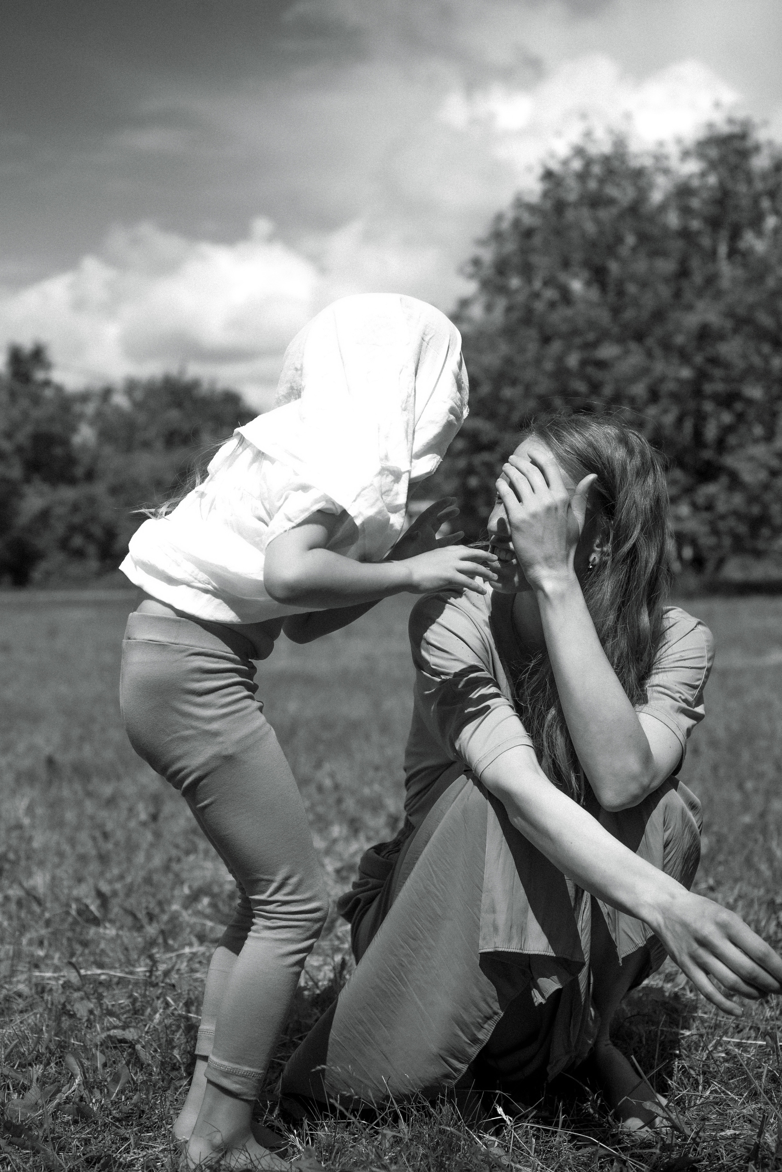 Таня, Яся, Дуся, Ариша. Коломенское летом. Фотограф Виктория Чокадзе