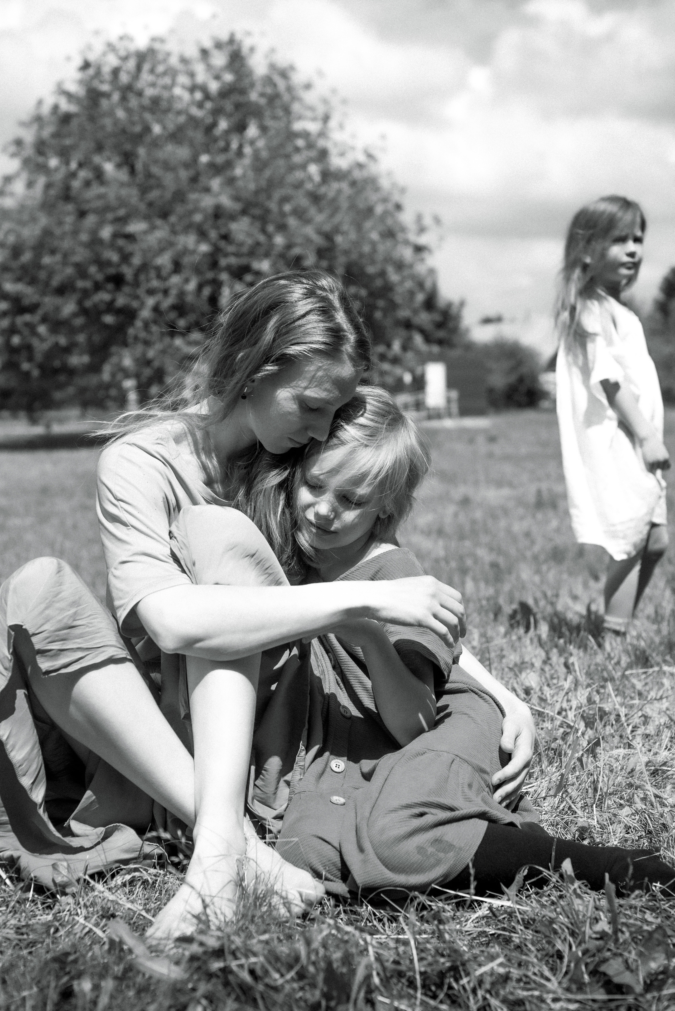 Таня, Яся, Дуся, Ариша. Коломенское летом. Фотограф Виктория Чокадзе