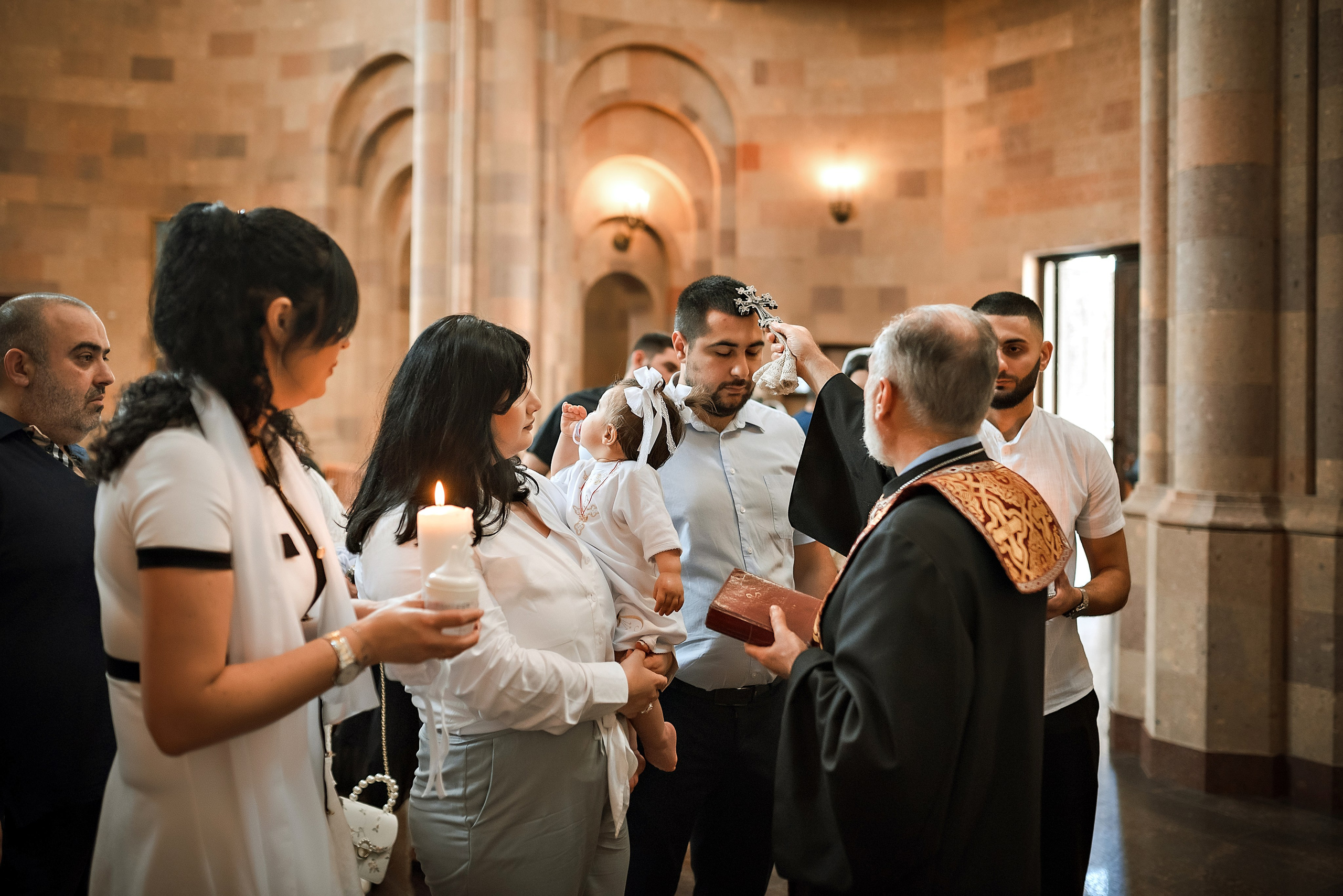 Крещение Миланы в Церкви Сурб-Арутюн. Семейный фотограф в Ростове-на-Дону Татьяна Литвинова