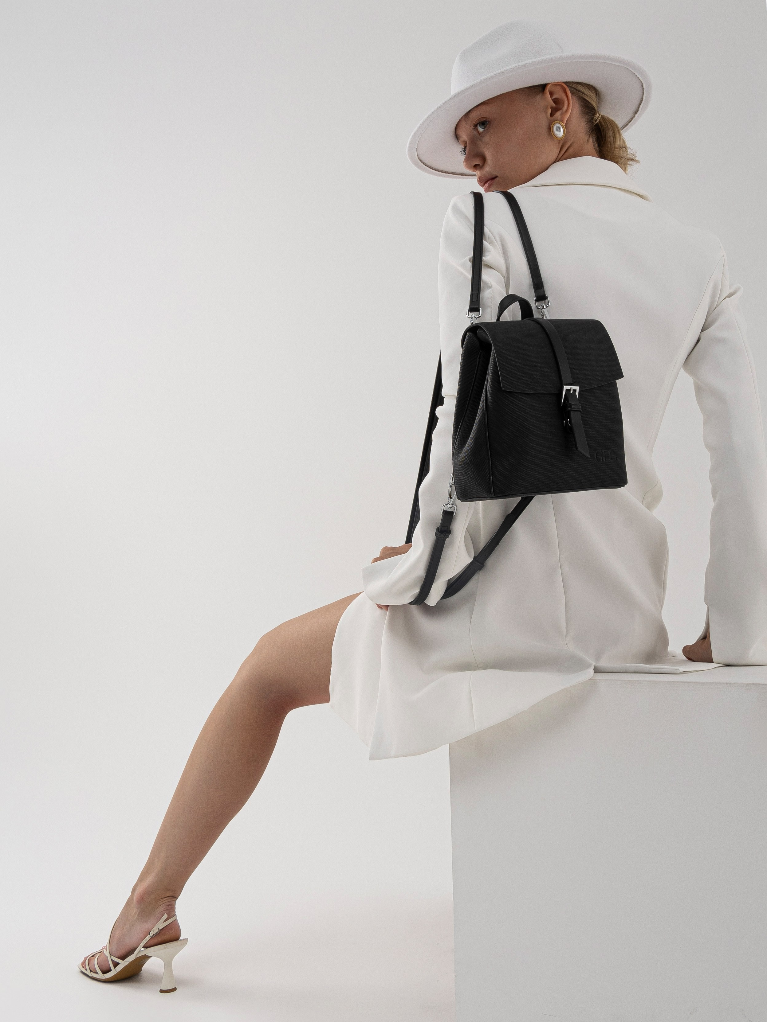 Софья. Фото для маркетплейсов в самых сочных локациях города Сочи