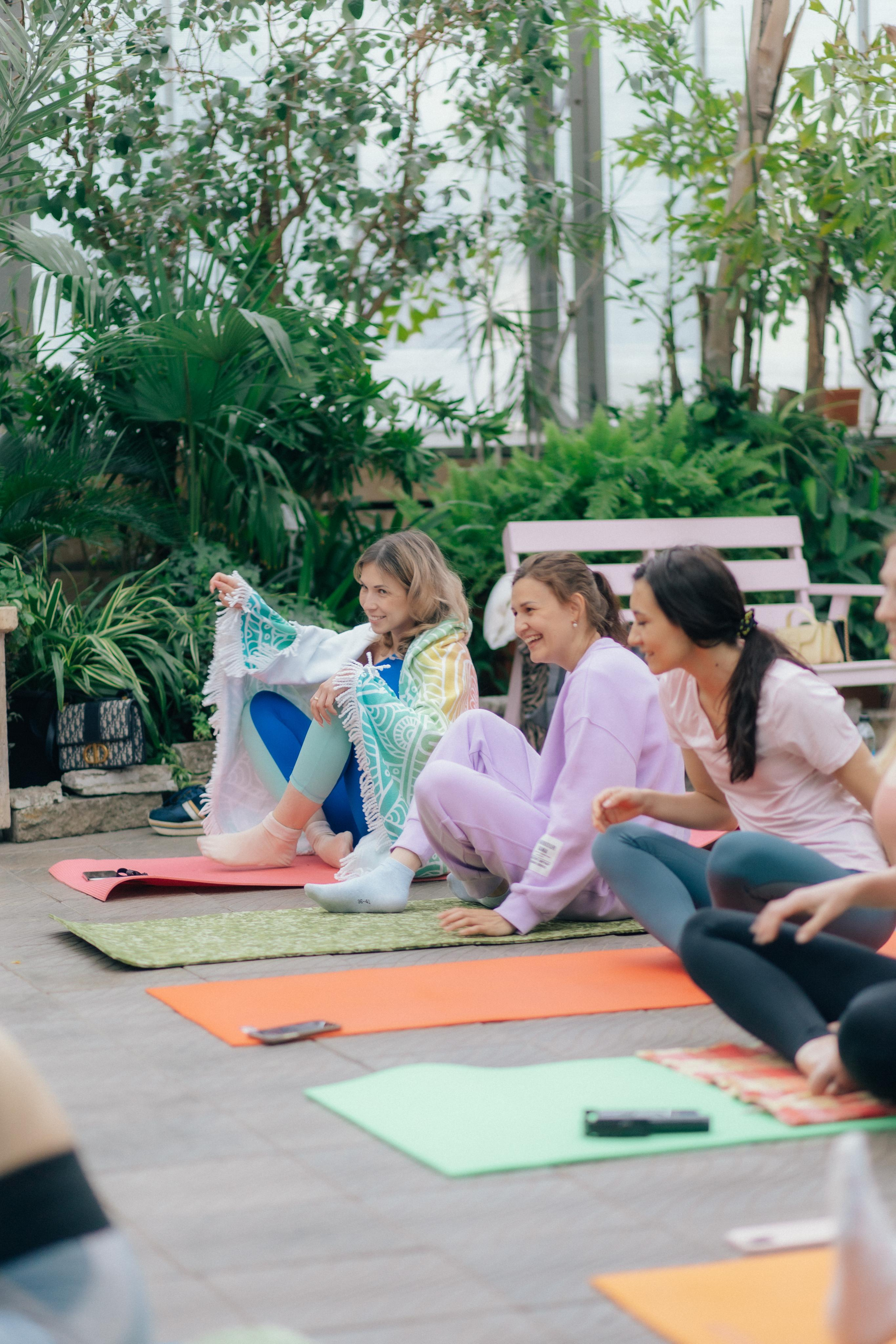 Йога в Оранжерее. Креатор Ольга Яш