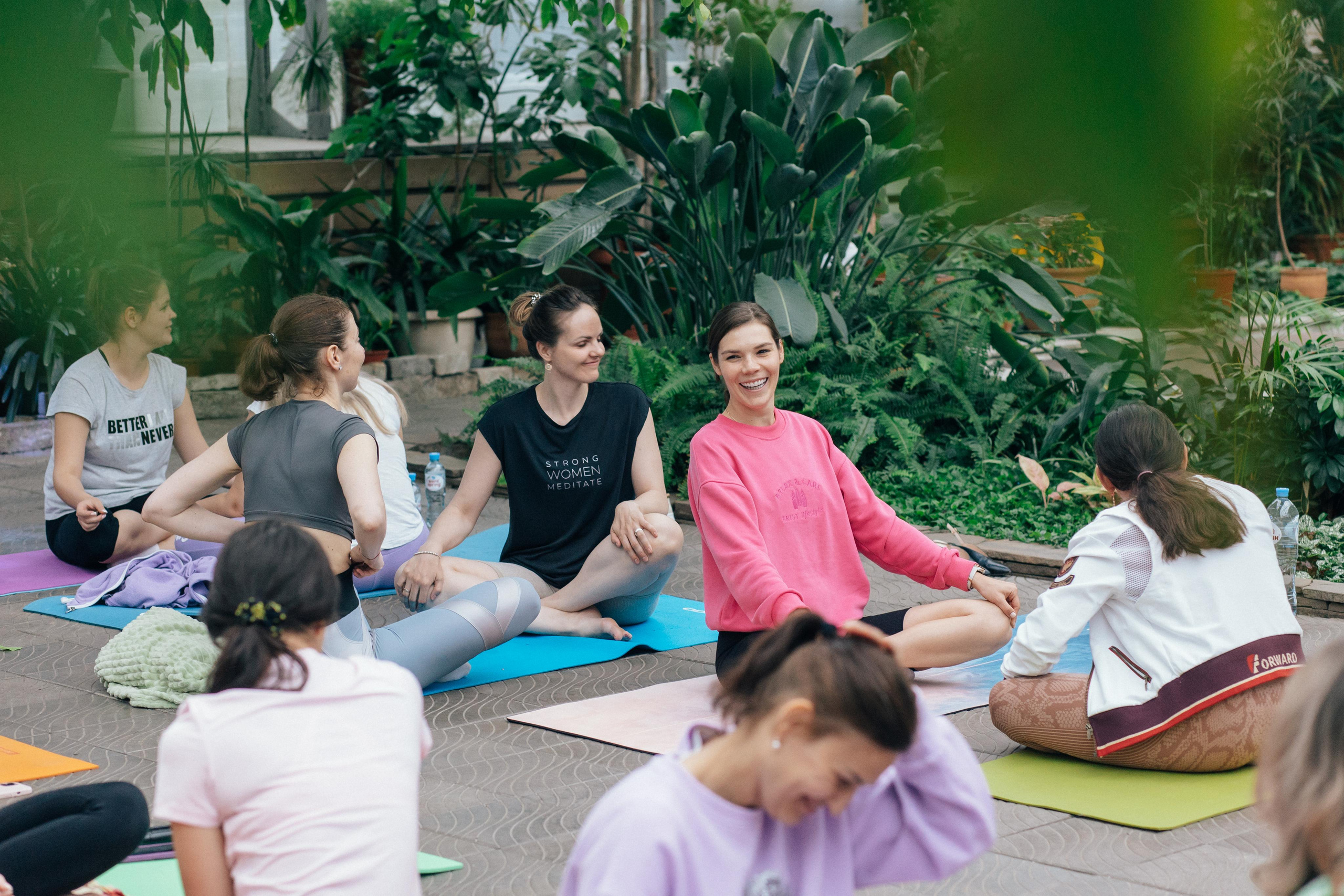 Йога в Оранжерее. Креатор Ольга Яш