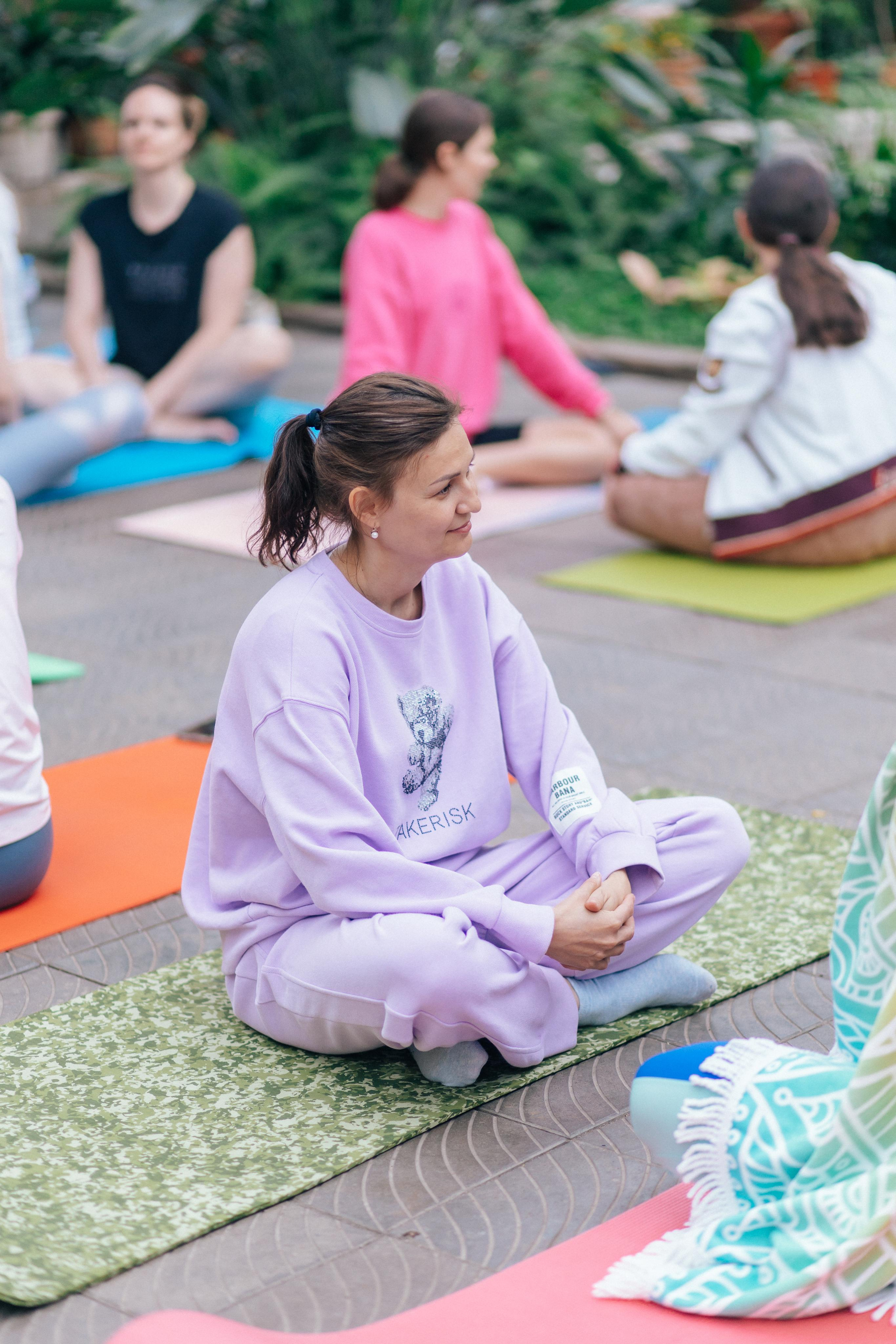 Йога в Оранжерее. Креатор Ольга Яш