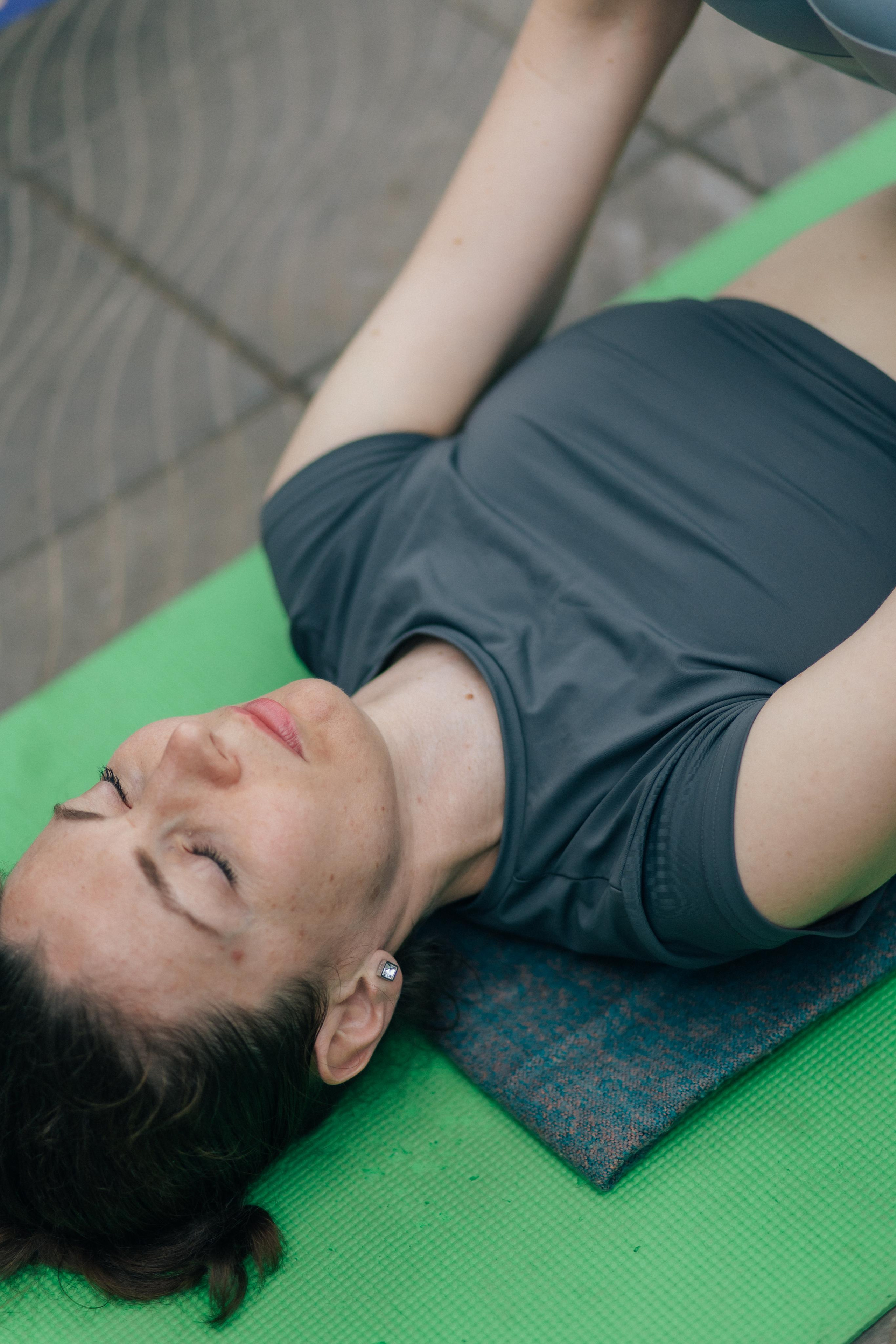 Йога в Оранжерее. Креатор Ольга Яш