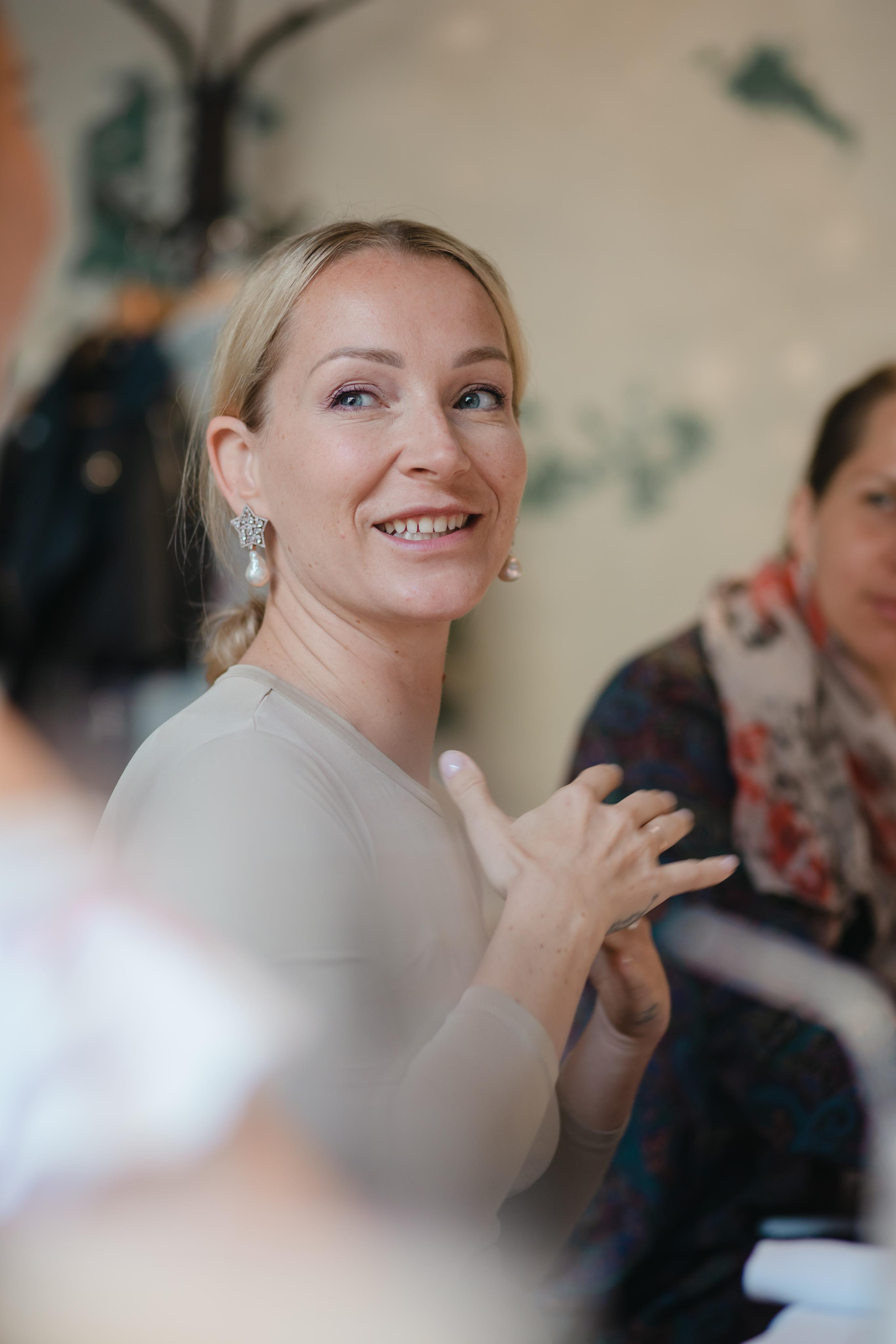 Бизнес-завтрак с коучем. Креатор Ольга Яш