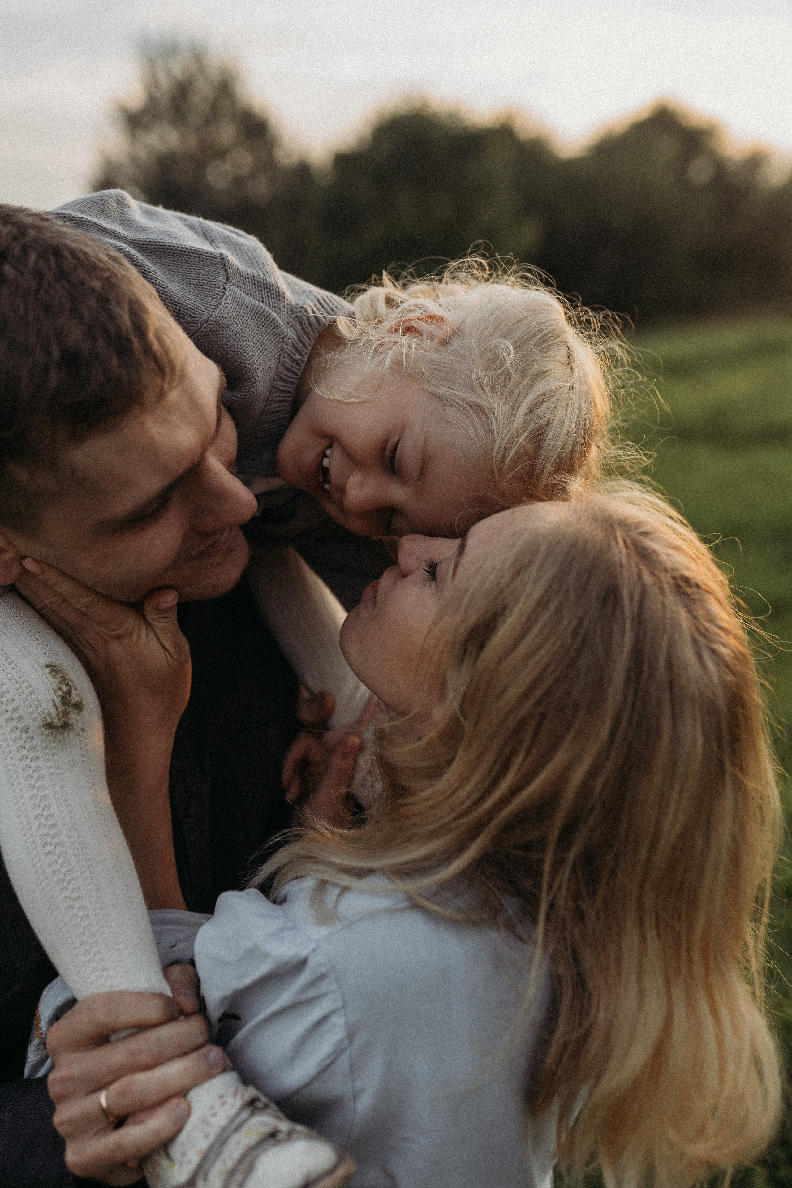Тёплый летний вечер. Семейный и свадебный фотограф в Москве Оксана Гапеева