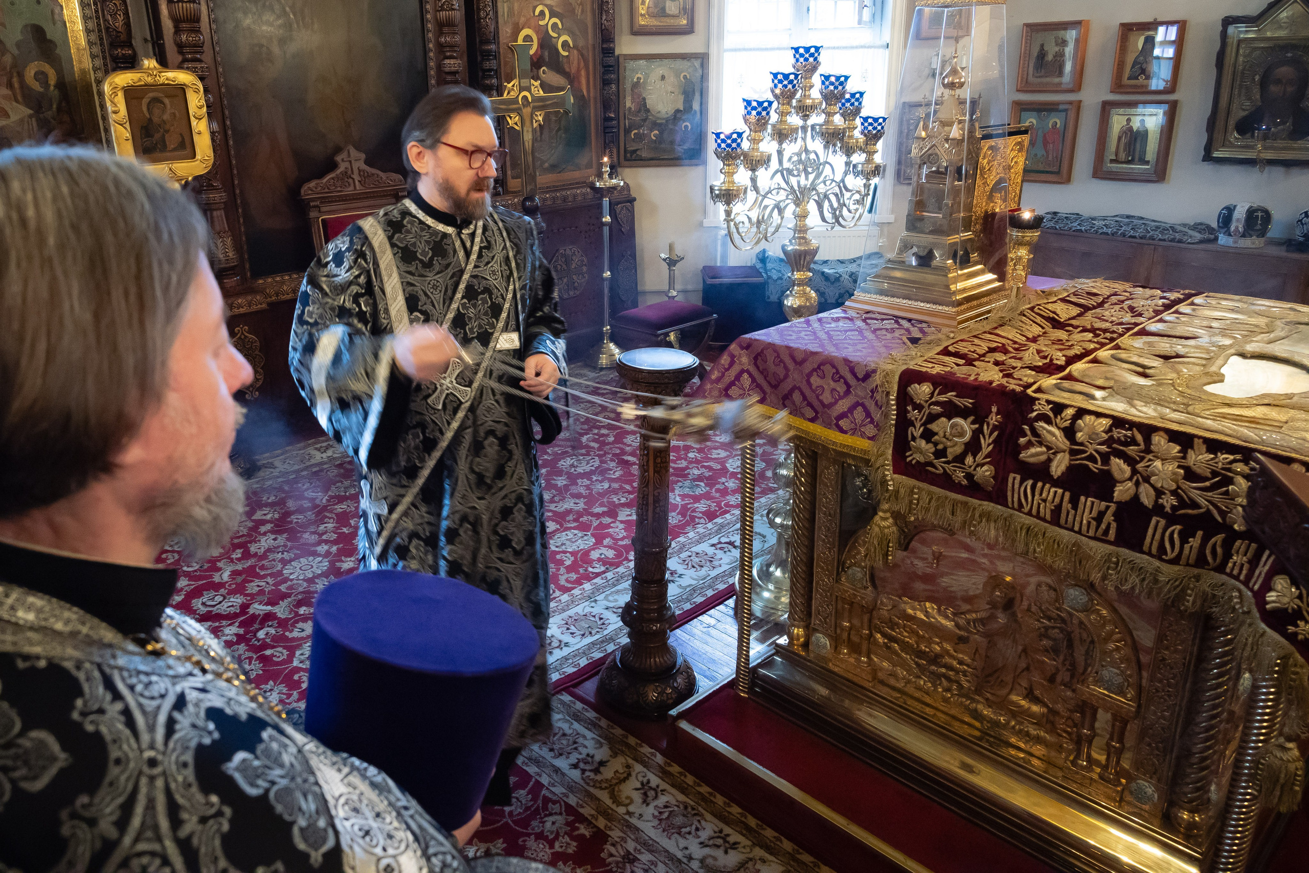 Богородский храм. Вынос Плащаницы. Антон и Татьяна Денисенко — В храме