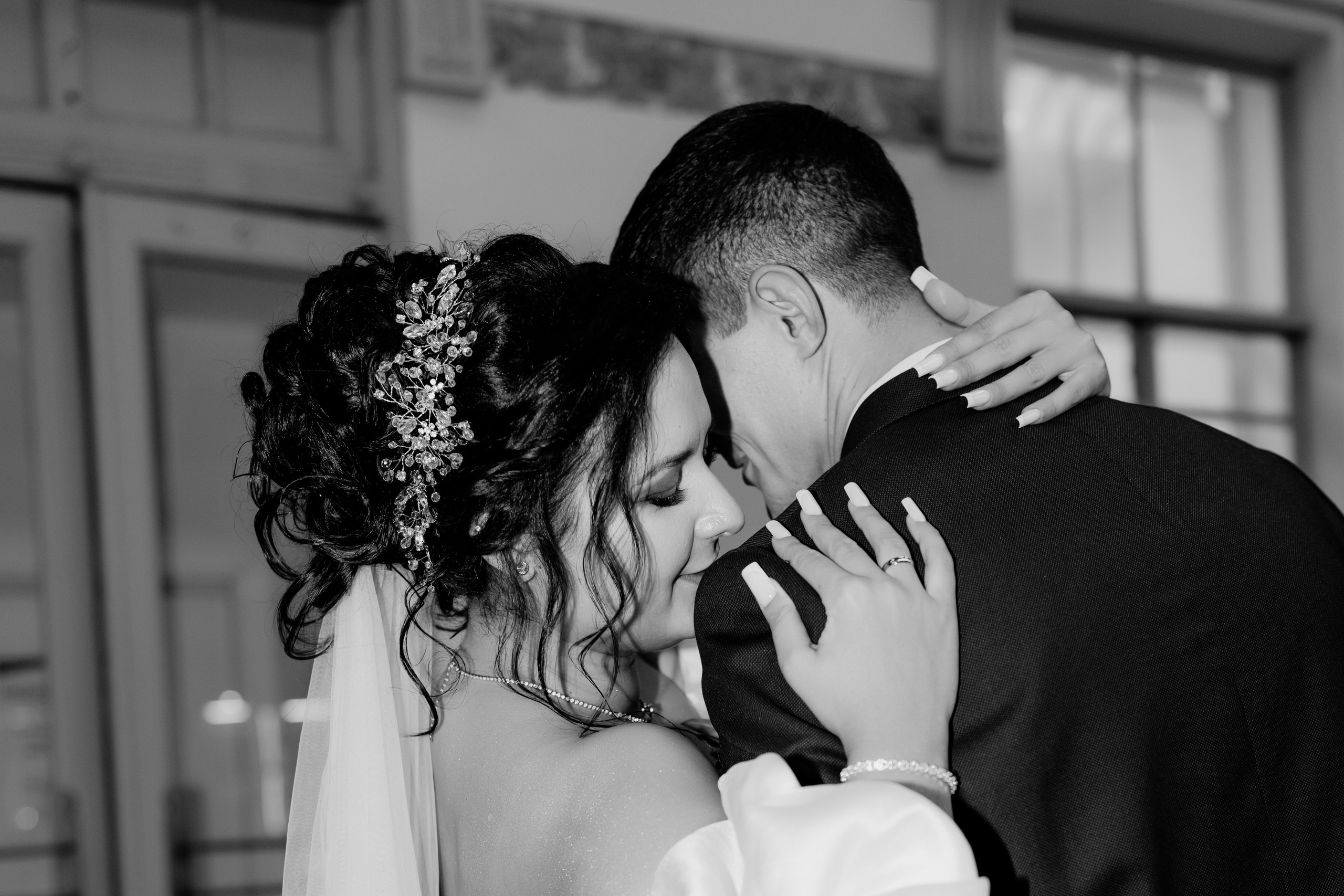 Свадьба, Витебский вокзал. Фотограф Оксана Шавва