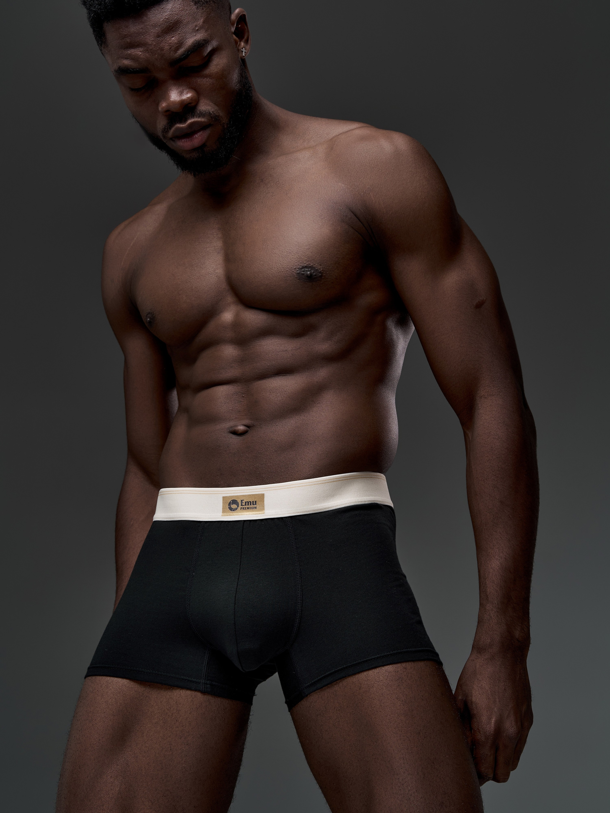 Мужское белье. Фотограф для маркетплейсов в Москве