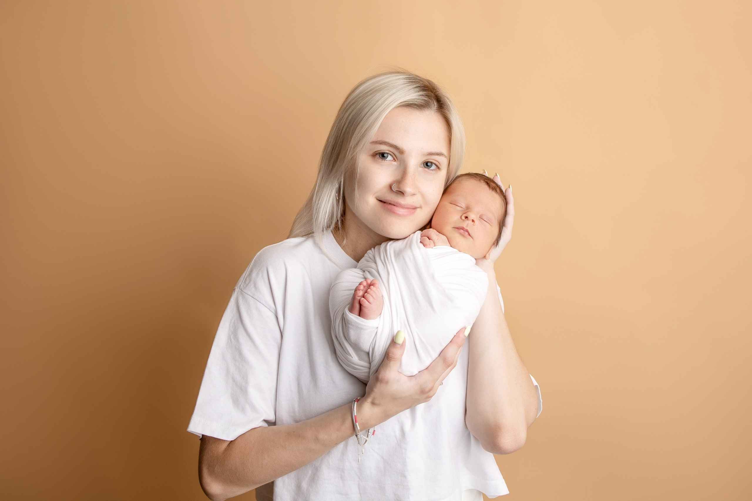 Семейные. Фотограф новорождённых Минск — стоимость newborn фотосессии в Минске