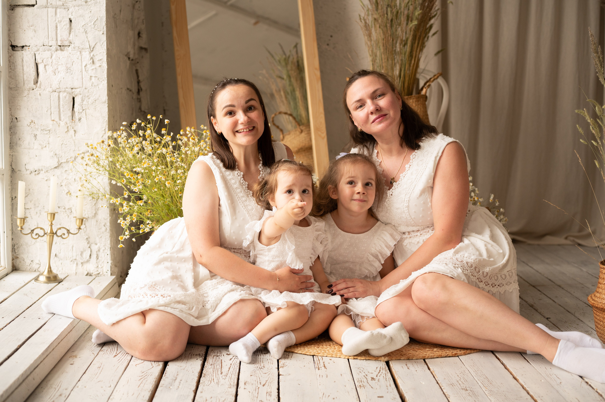 Семейная съемка в фотостудии «Воздух». Фотограф новорожденных, семейный детский в Тюмени Татьяна Морозова