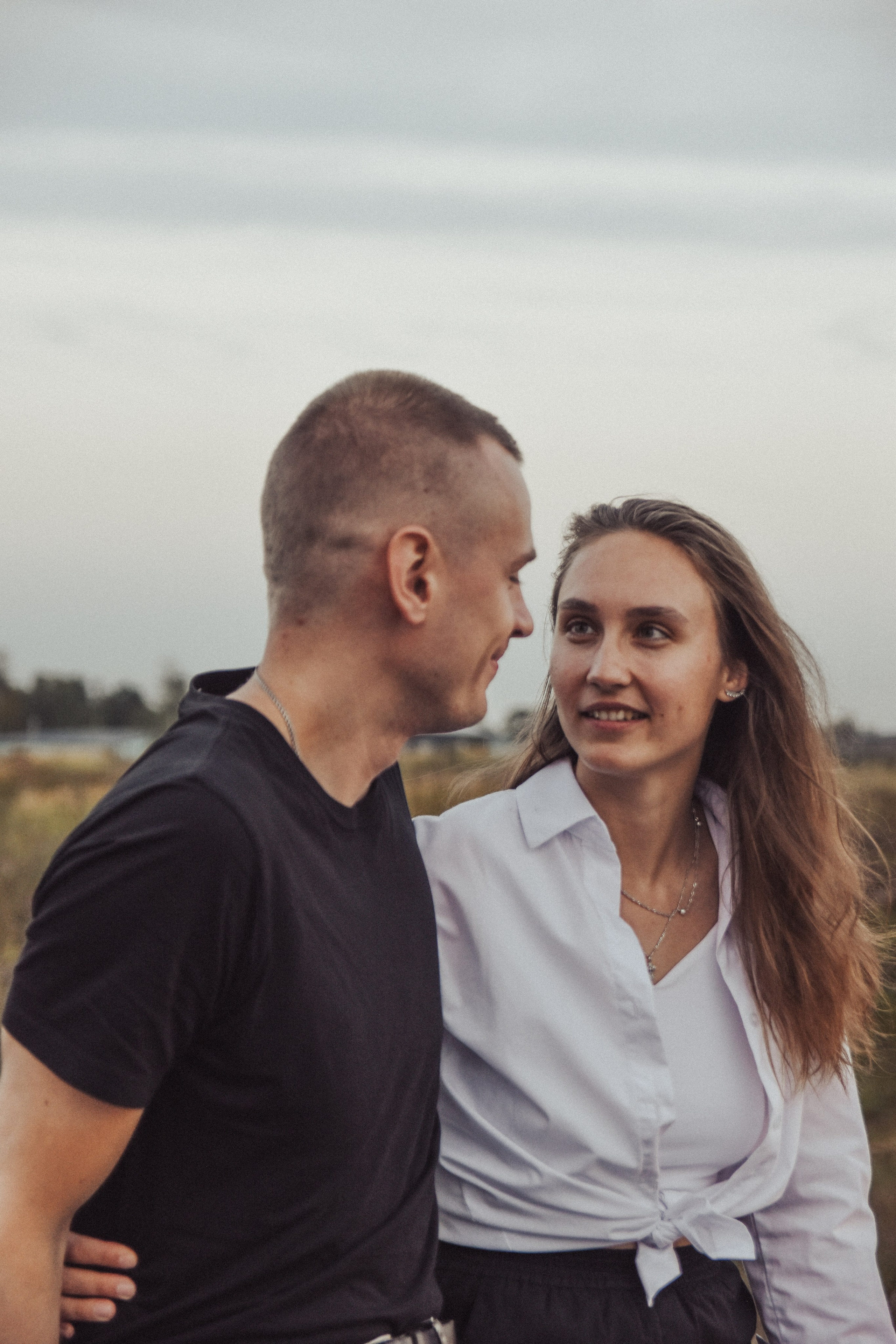 Шереметьево и влюбленная пара. Фотограф Лобанов Антон, г. Москва