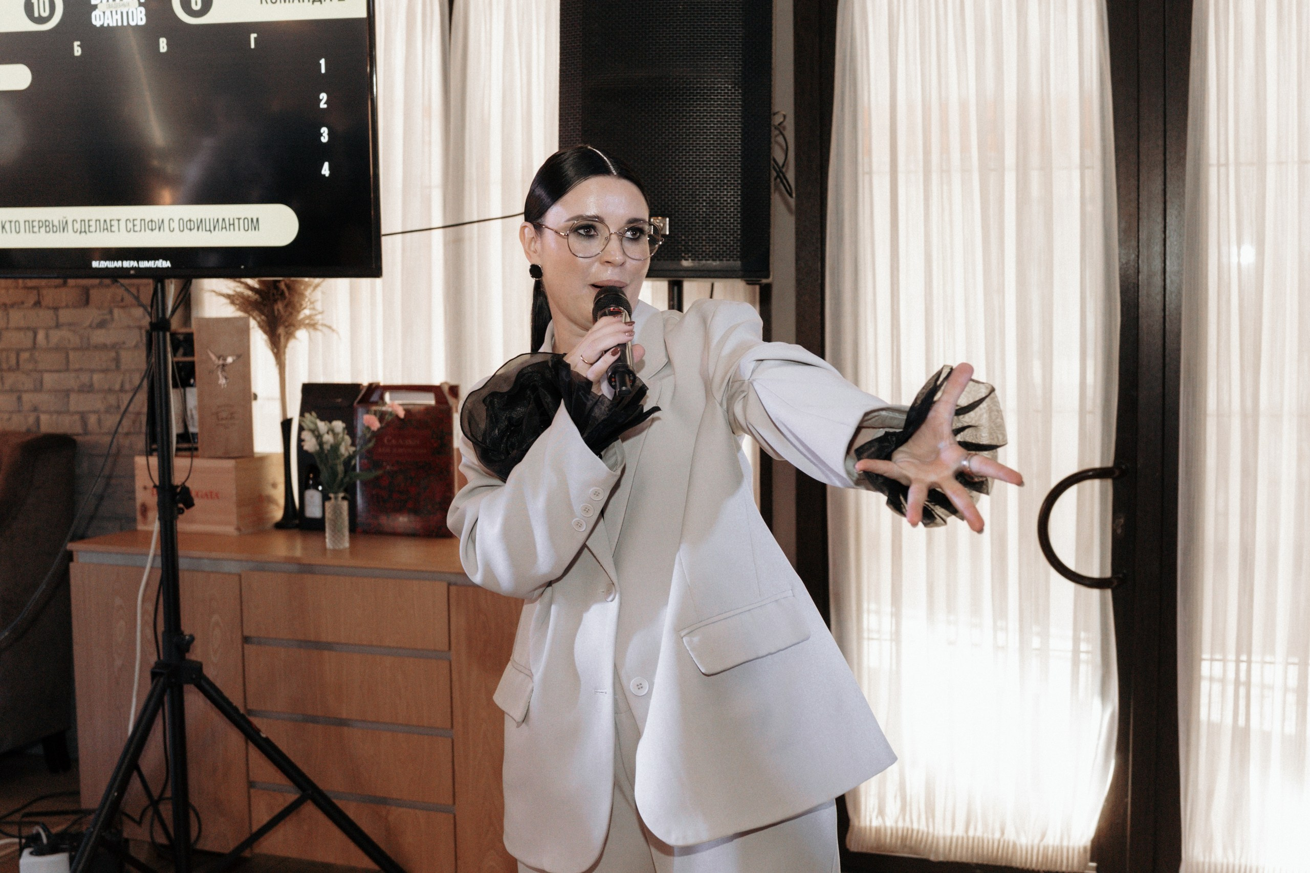 Свадьба Анастасии и Евгения, Картинная галерея, прогулка в лесу. Ресторан «Хлеб и Винотека». Свадебный фотограф в Тамбове Павел Четвертков