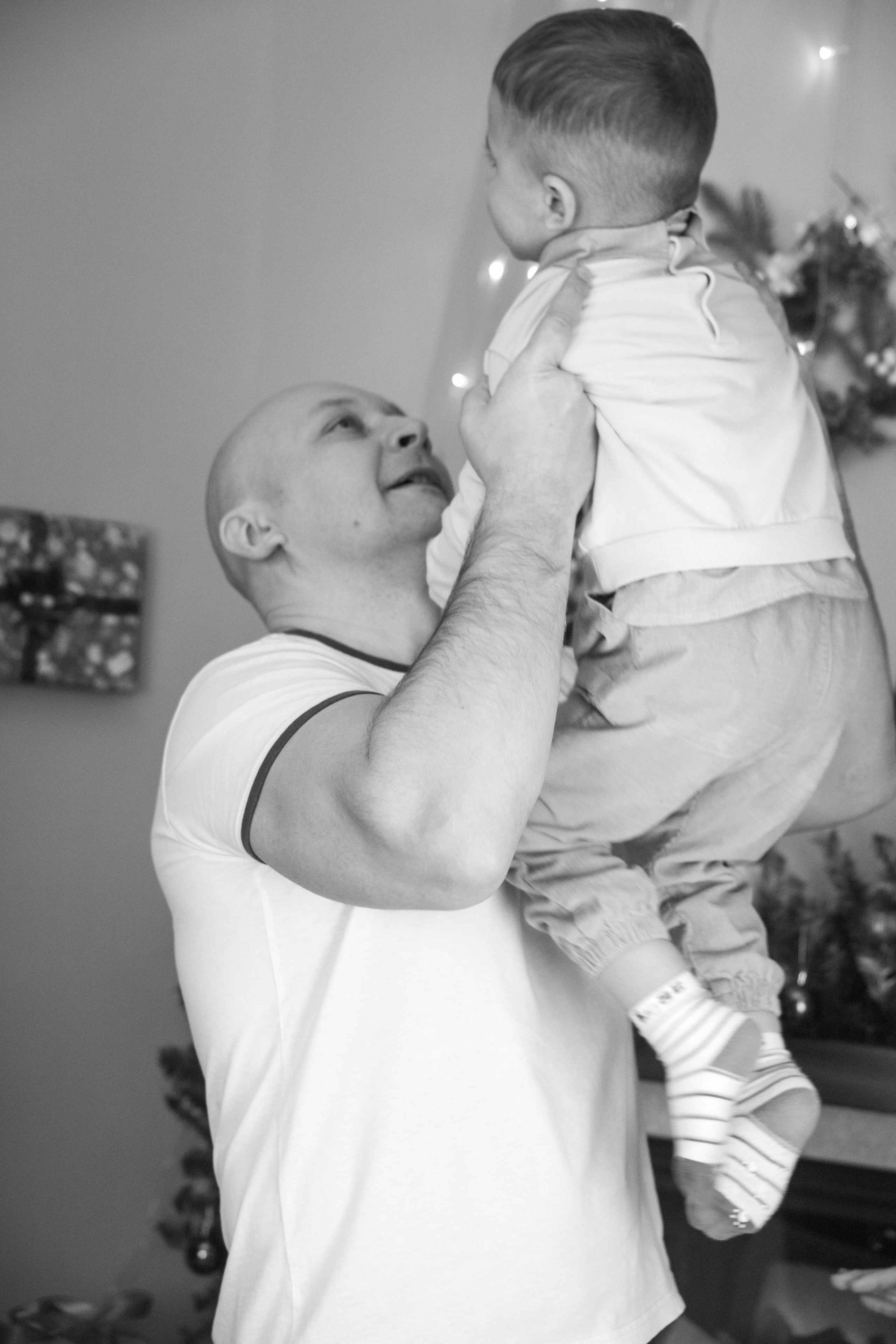 Новогодняя. Дёма и родители. Фотограф Лапочкина Татьяна