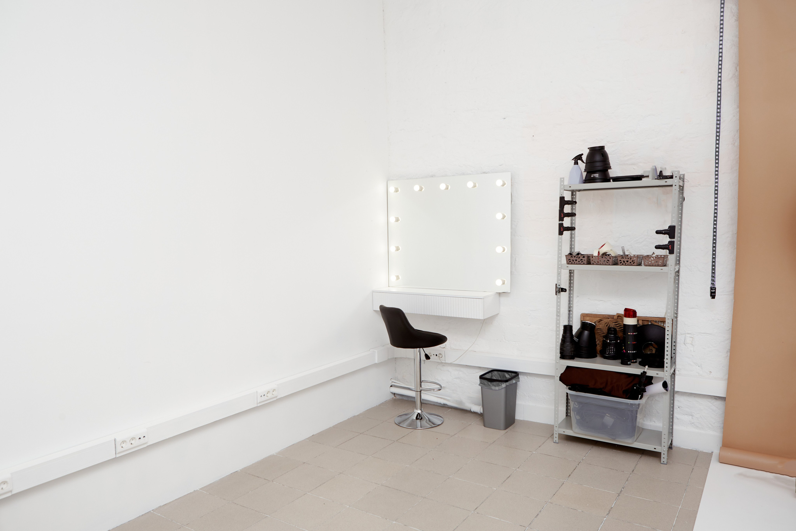 Фотографии пространства. Fizikasveta.ru фотостудия с фонами в Екатеринбурге