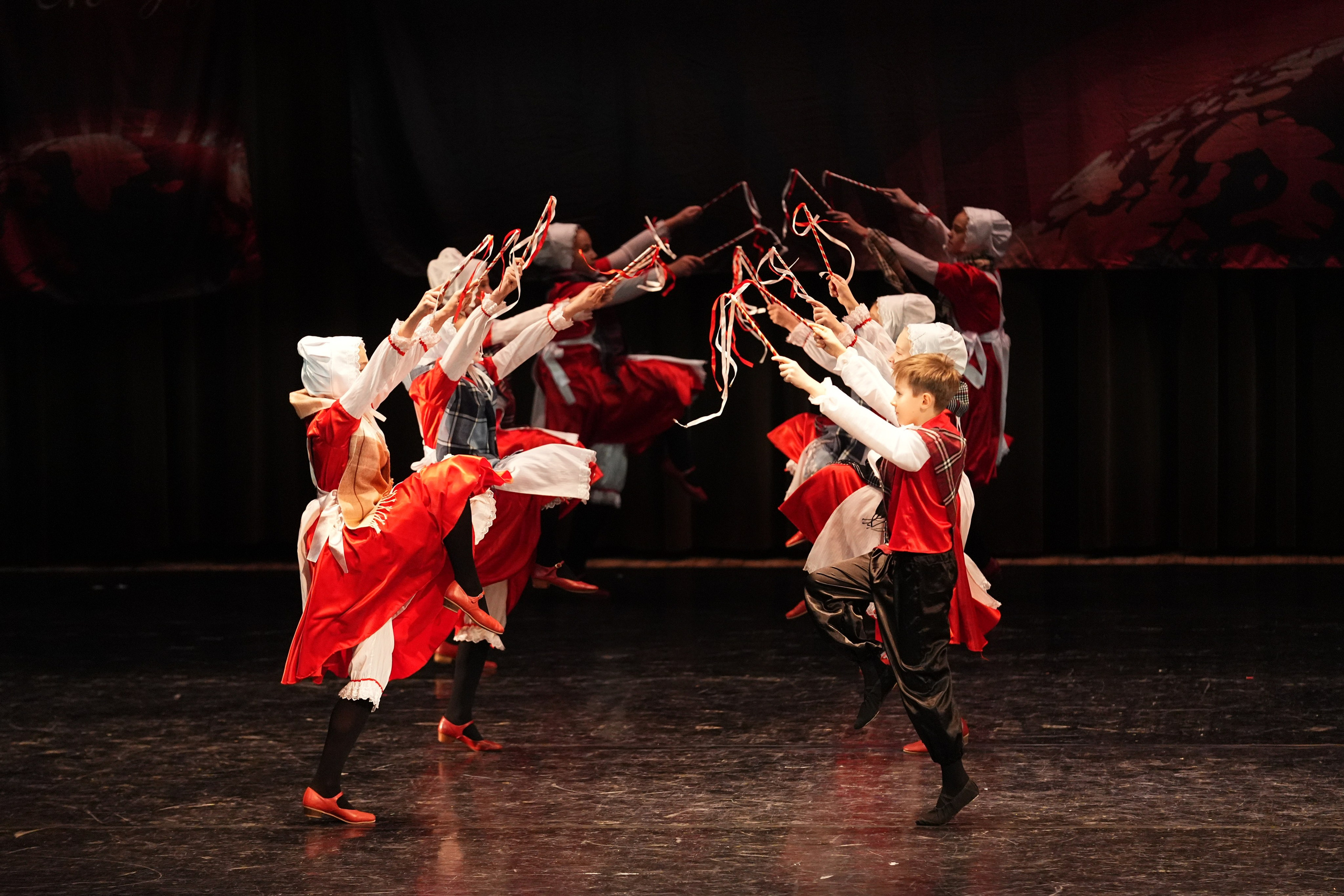 7 декабря, блок 1, г. Москва. Золотое яблочко