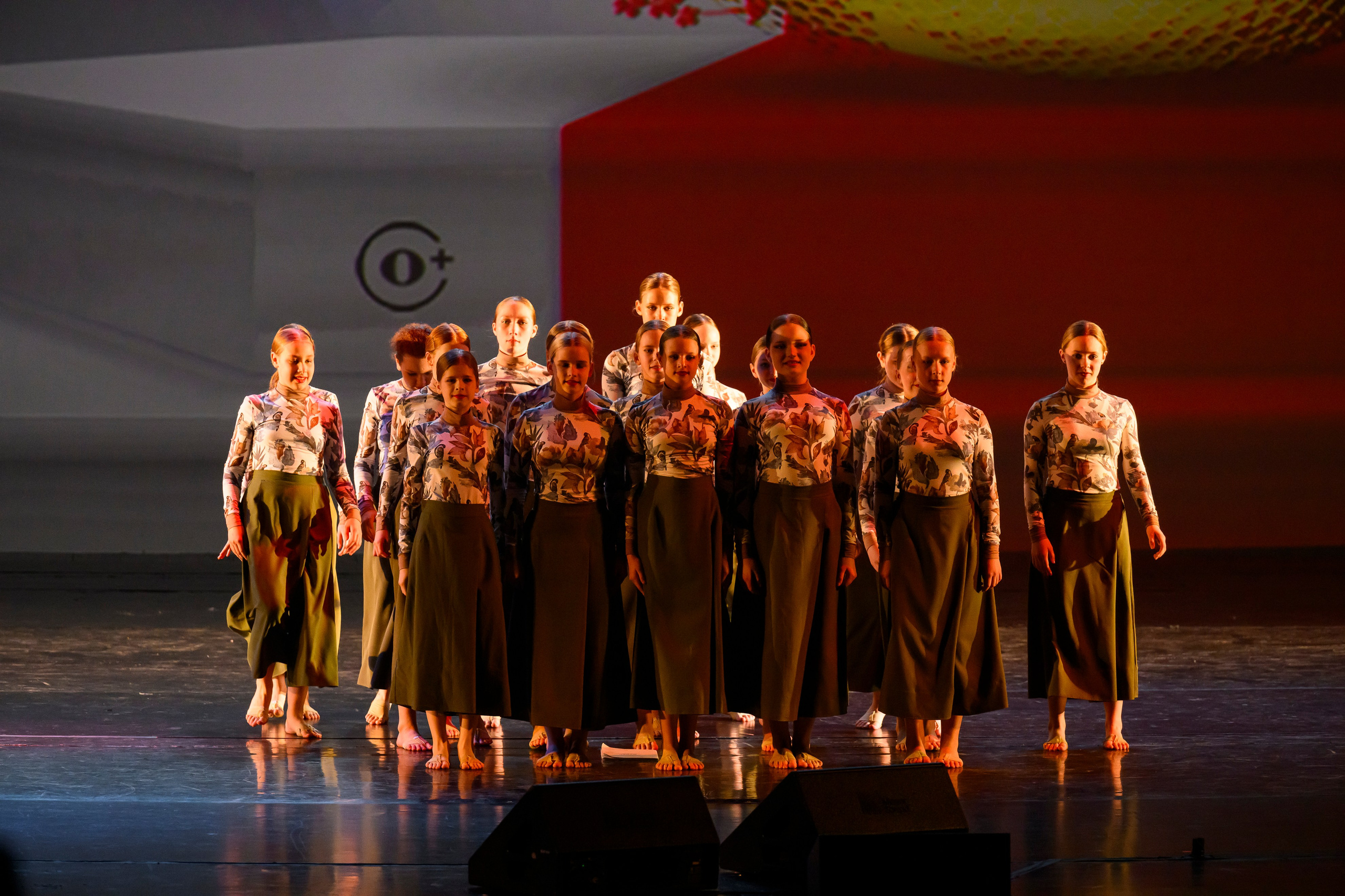 23 апреля, часть 1, БКЗ Октябрьский, г. Санкт-Петербург. Золотое яблочко