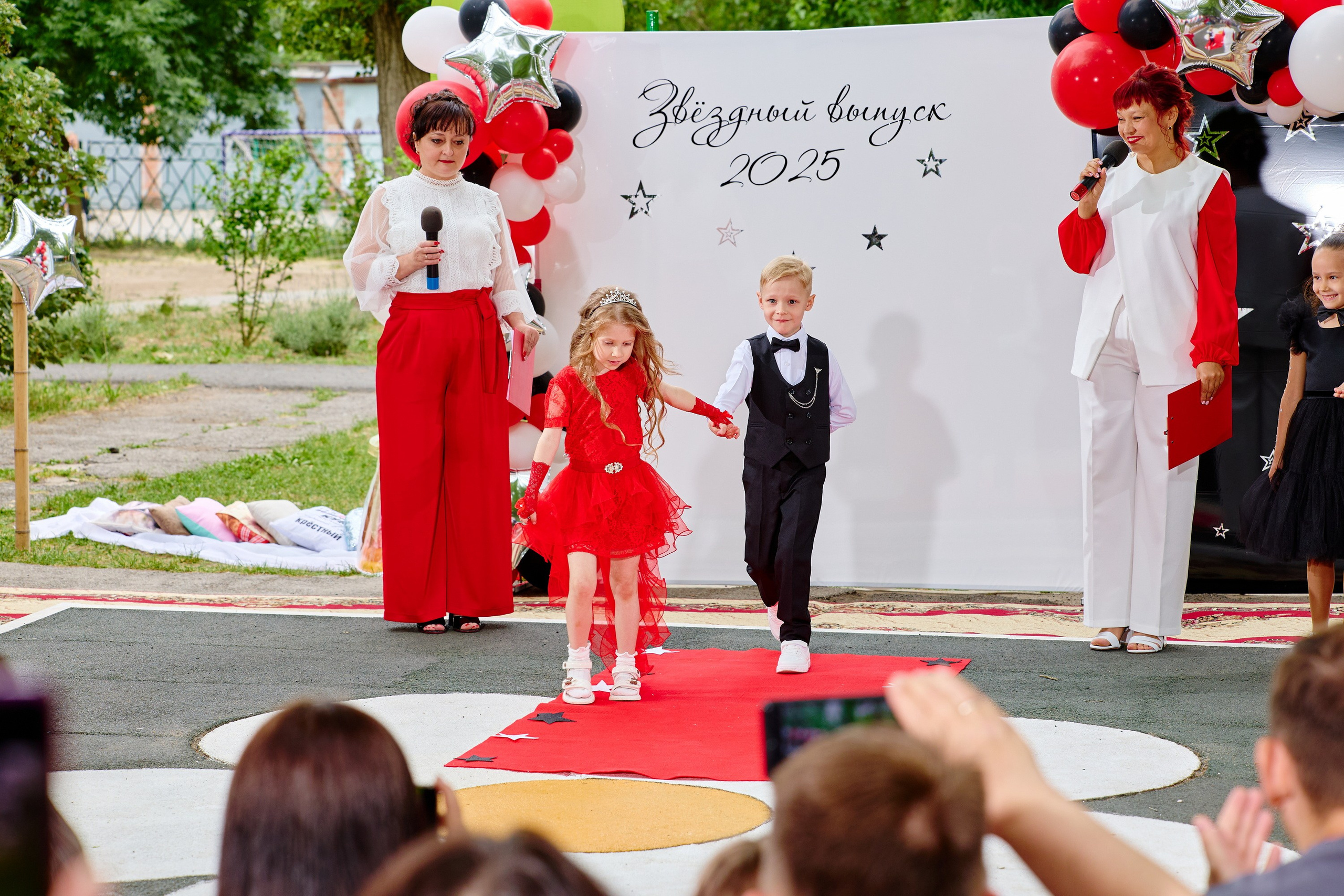 Выпускной 45 сад. Фотограф Выпускные альбомы Таганрог Сергей Коробченко