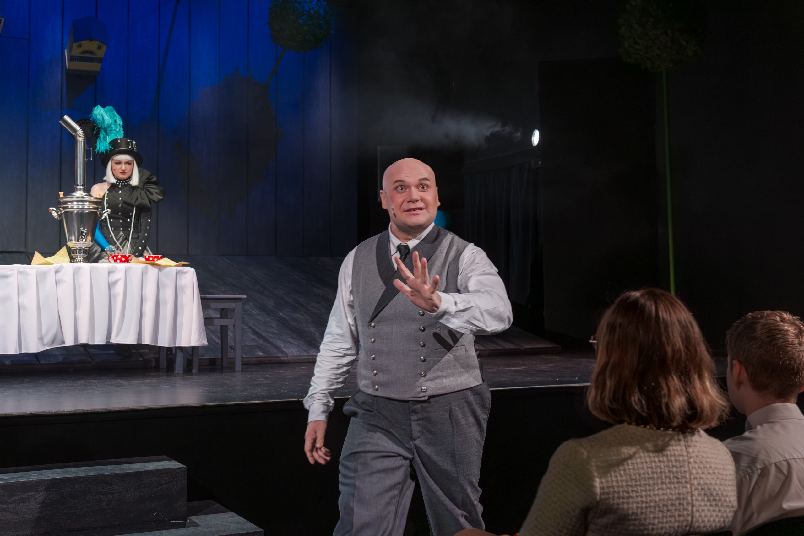 Театр Терезы Дуровой: Ревизор. Сайт фотографа Сергея Абрамова