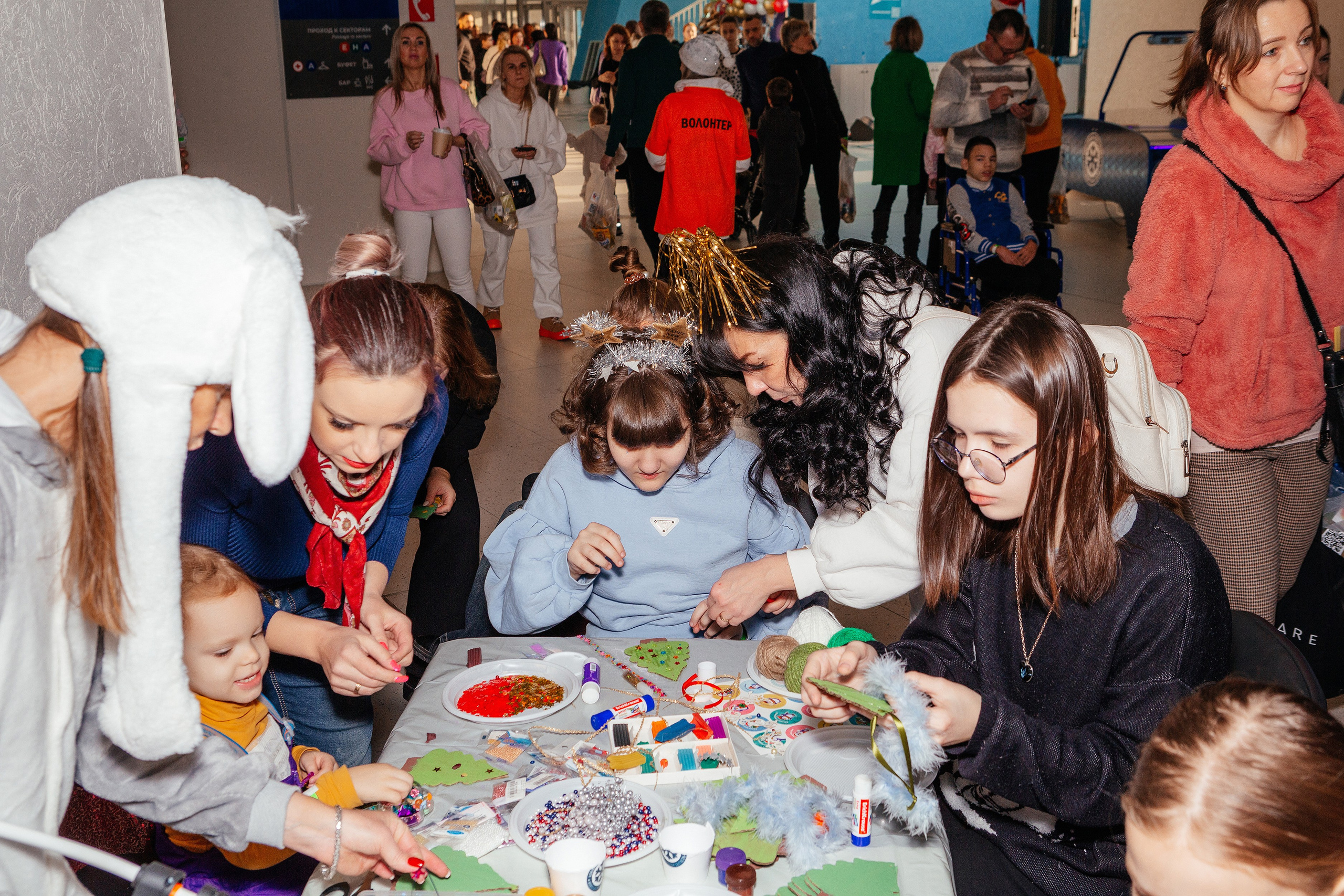 Благотворительный НГ. Фонд Завтра. Контент фотограф, съемка для маркетплейсов, фуд съемка и репортажи в Новосибирске Ралия Галеева