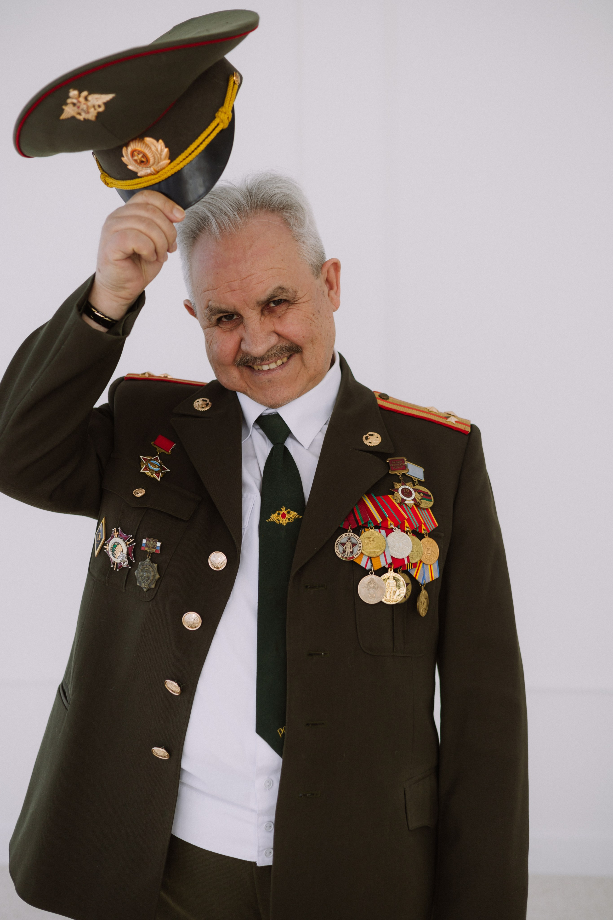 Студийная. Большая семья. Фотограф Уфа Башкирия Мухаметянова Алина. Свадебный семейный портретный