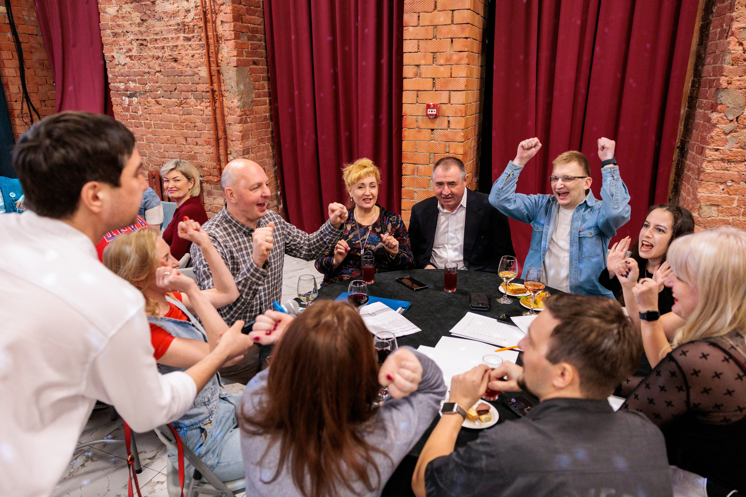 Корпоративный квиз. Репортажный фотограф Санкт-Петербург | Роман Карбышев