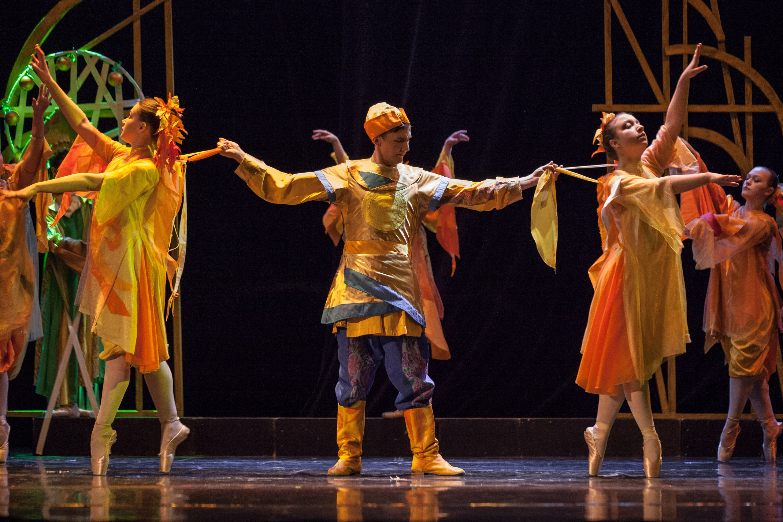 Балет «Жар-птица». Семейный и предметный фотограф Мария Львова Санкт-Петербург flitphoto