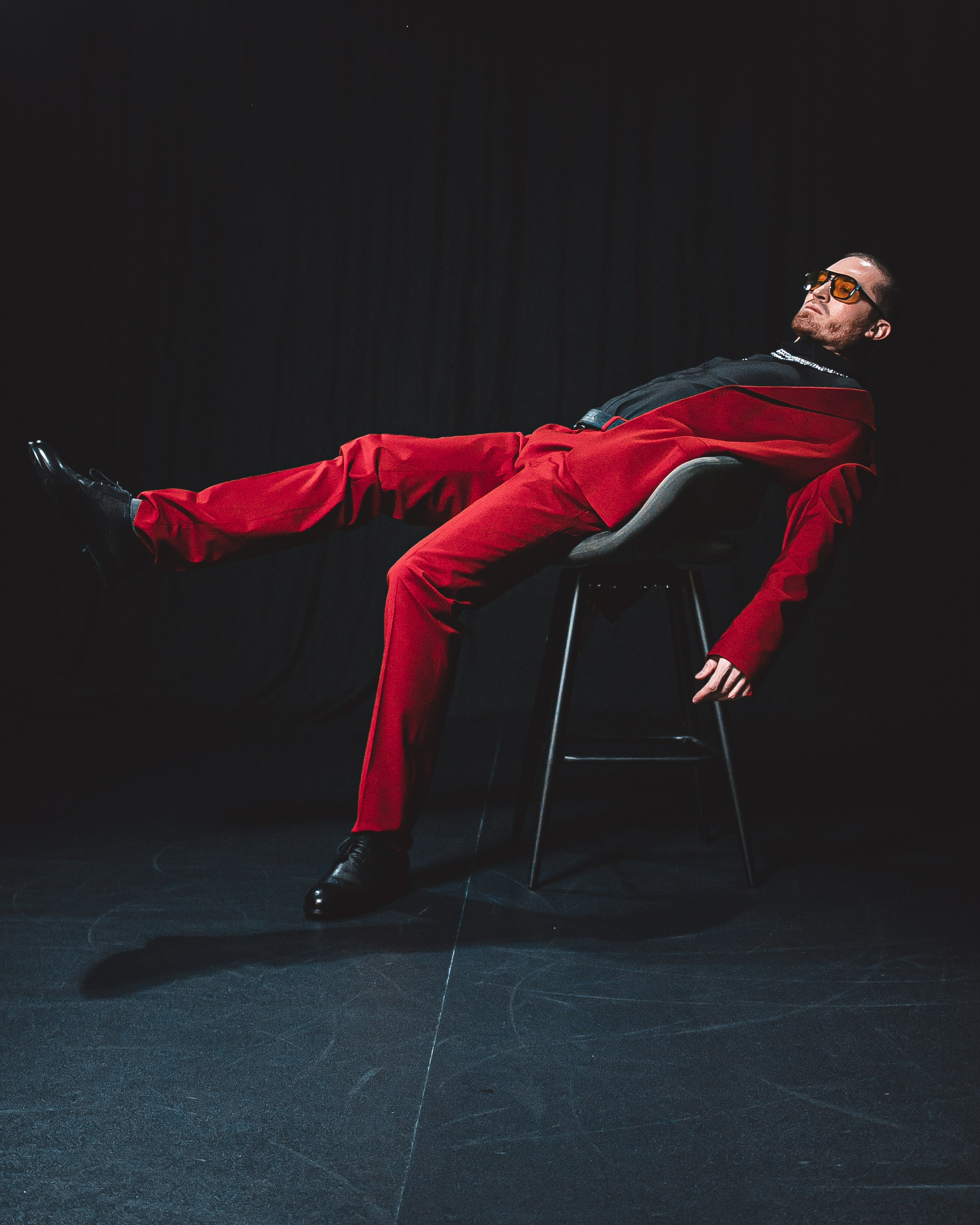 MF PROD. — NICHOLAS VYAZEMSKY. MOVIE FAMILY PRODUCTION