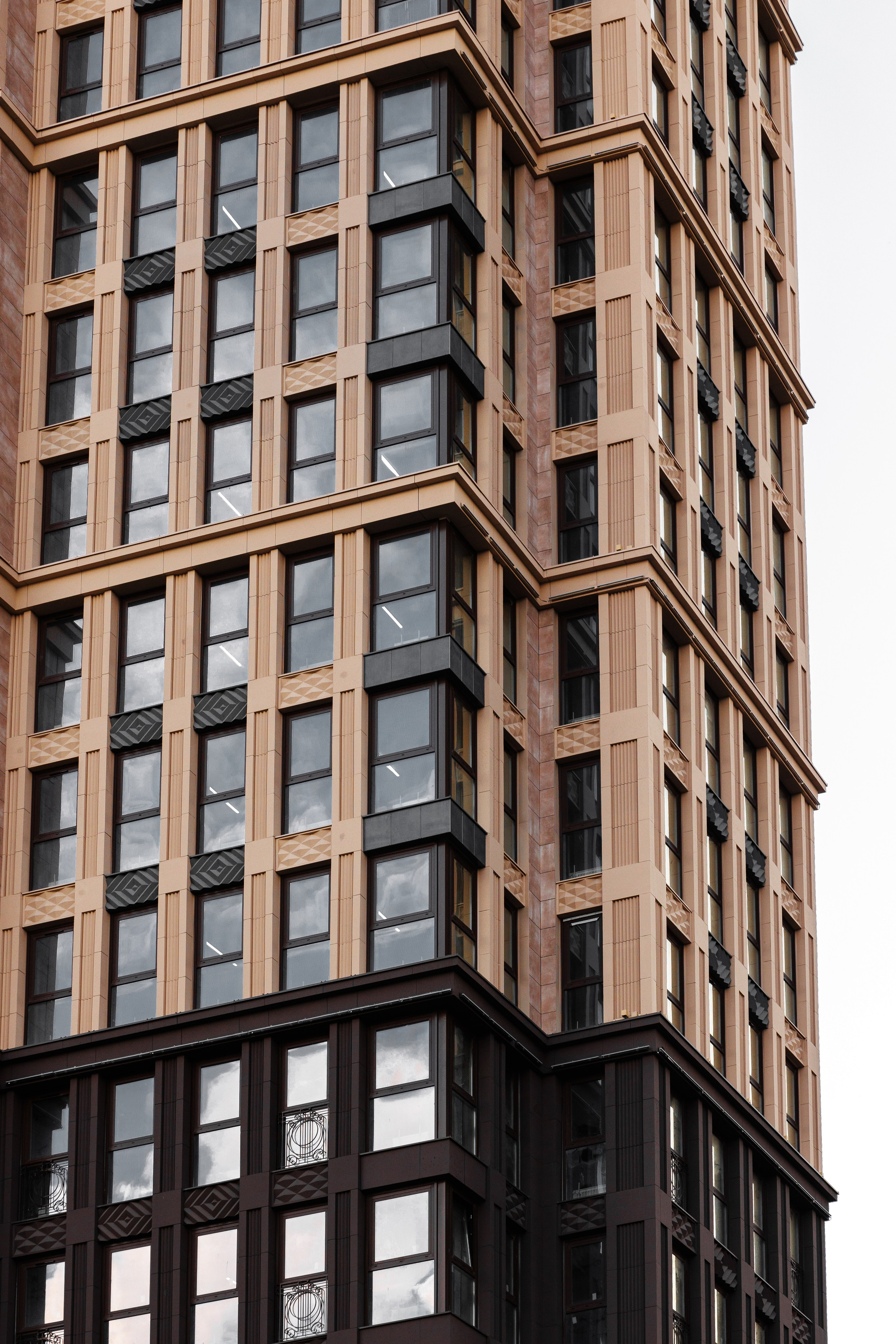 FULL HOUSE. АЛТ Портфолио