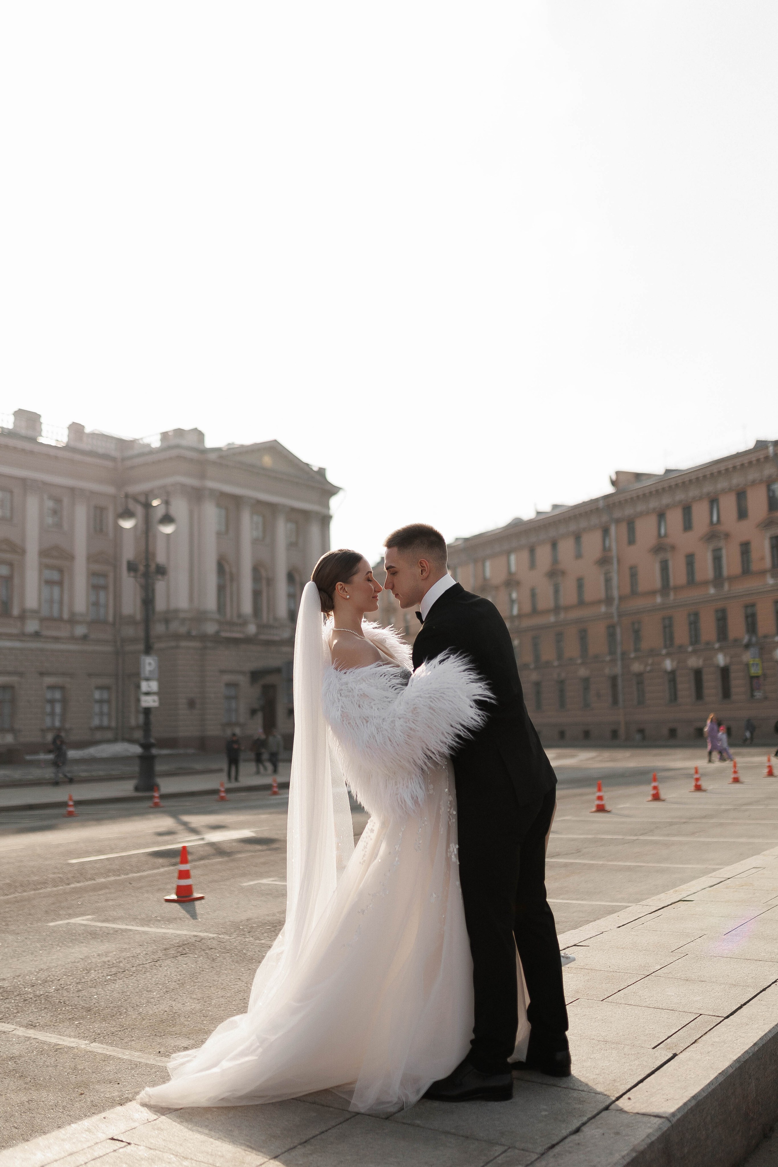 ···. Свадебный фотограф в Санкт-Петербурге Александра Чукавина