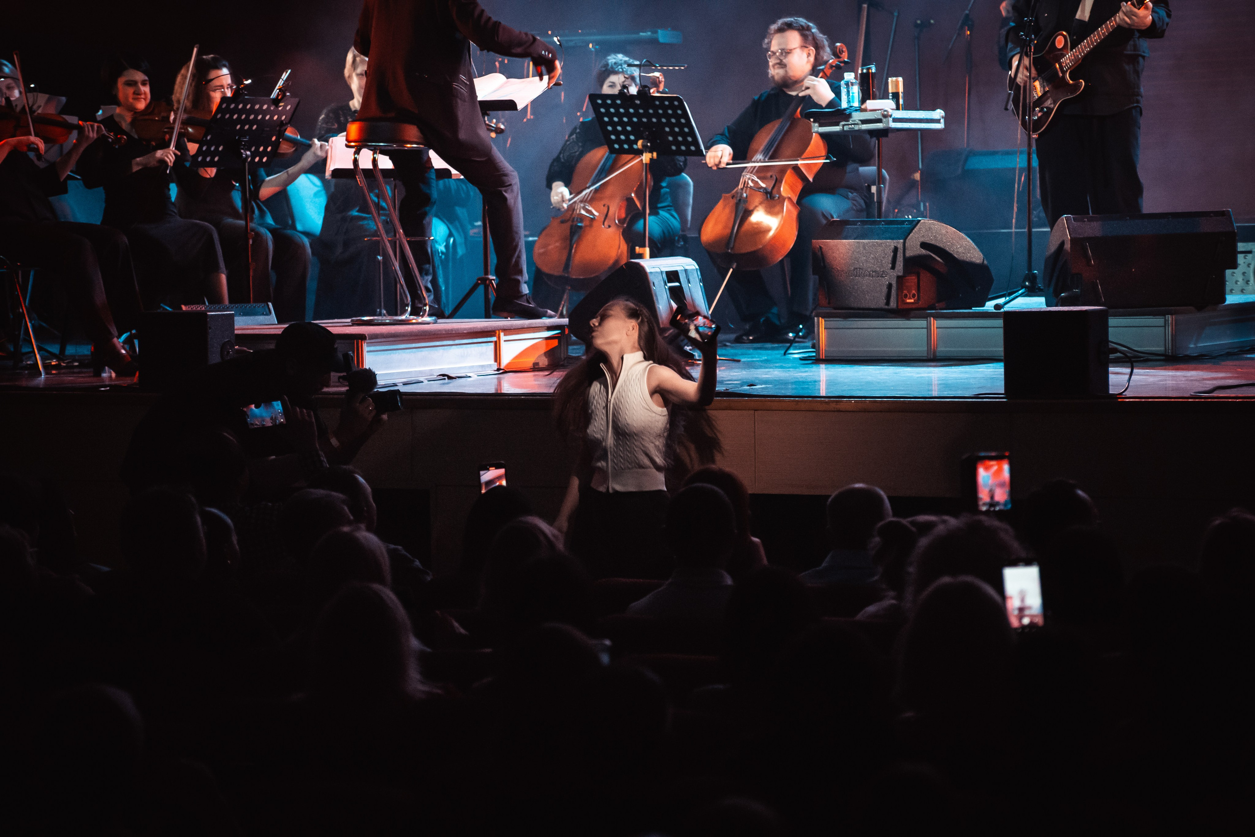 Сергей Бобунец с оркестром, Гранд холл Сибирь, 18.03.2026. Фотограф Регина Крикунова г. Красноярск